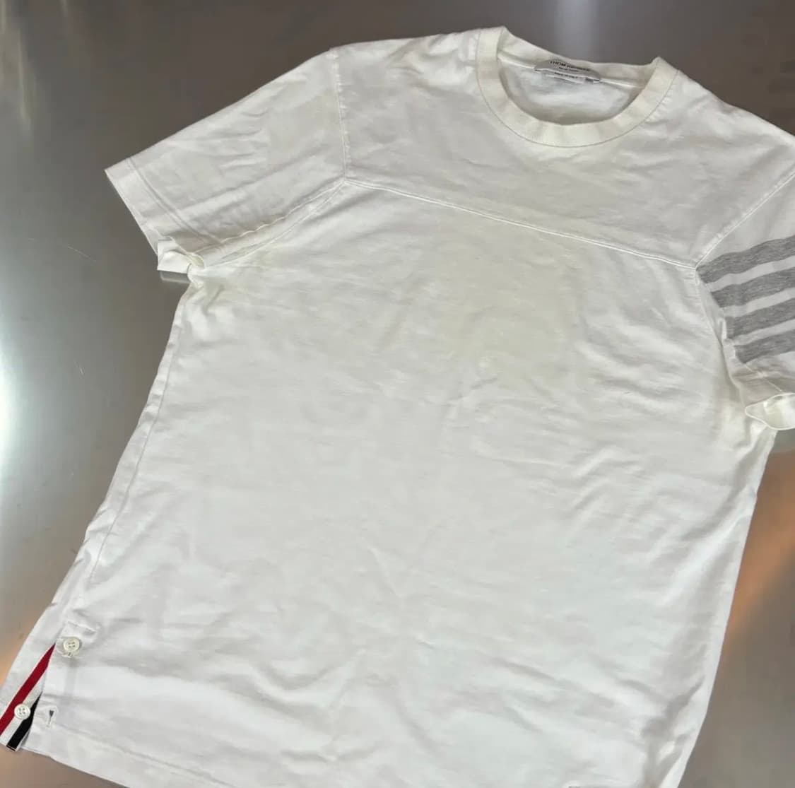 톰브라운 사선 완장 자수 반팔 상품이미지3