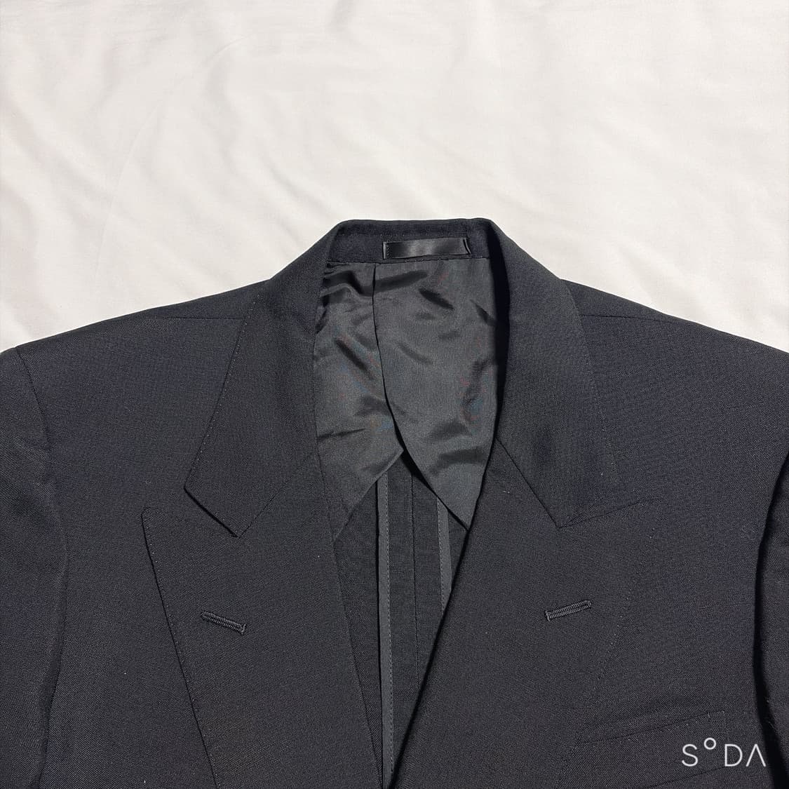 버버리 블랙 더블 브레스티드 자켓 상품이미지3