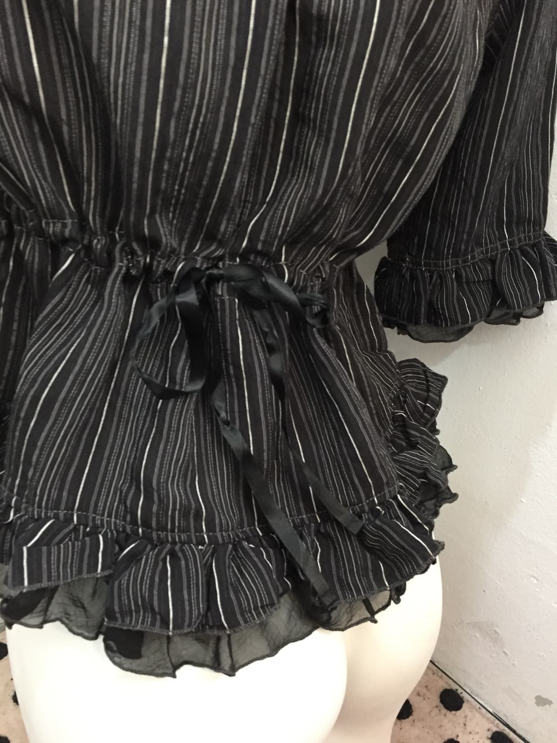 알곤퀸즈 고스 공겜여주 프릴 블라우스 상품이미지6