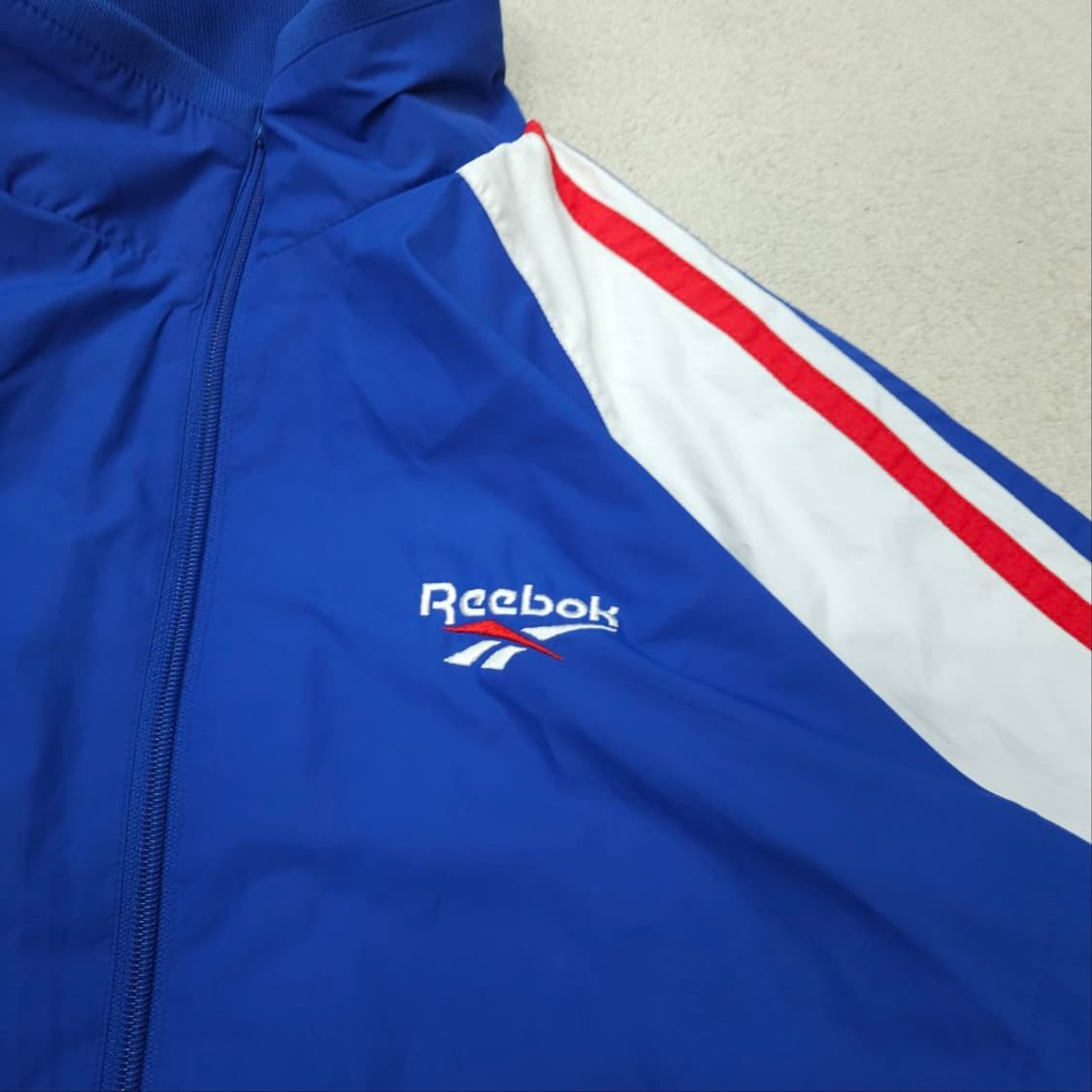 리복 올드스쿨 바람막이 상품이미지4