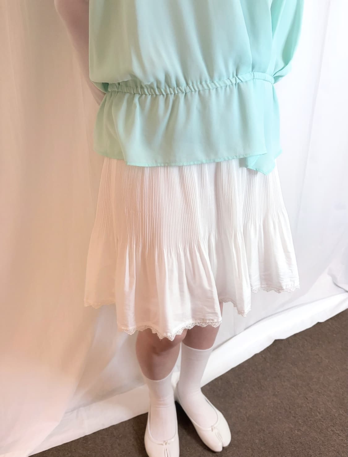 Lace Trim Pleated Midi Skirt - White 상품이미지1