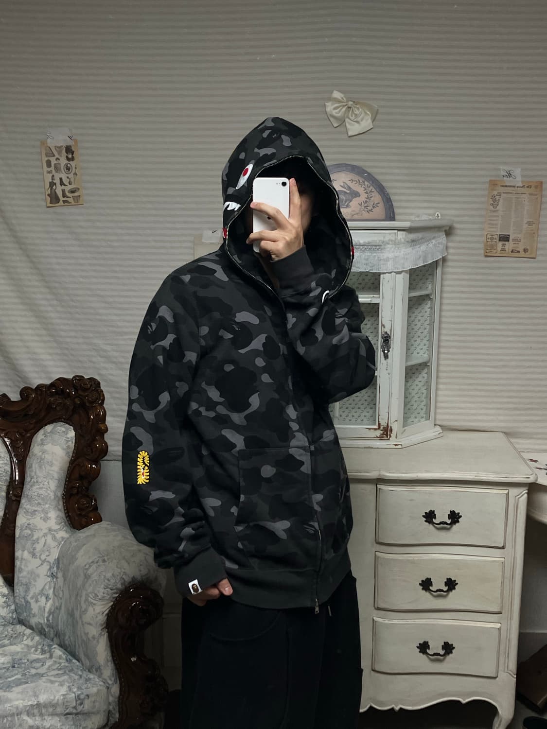 베이프 흑계 ponr 샤크 후드집업 상품이미지5