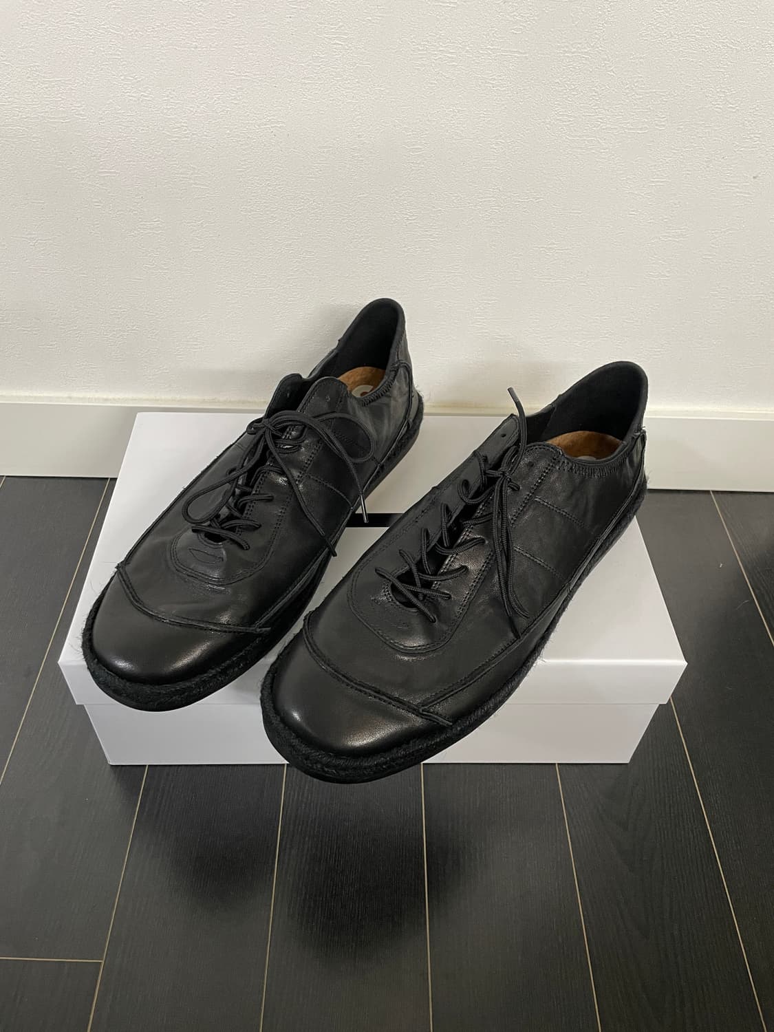 sub category 레더 스니커즈 상품이미지1