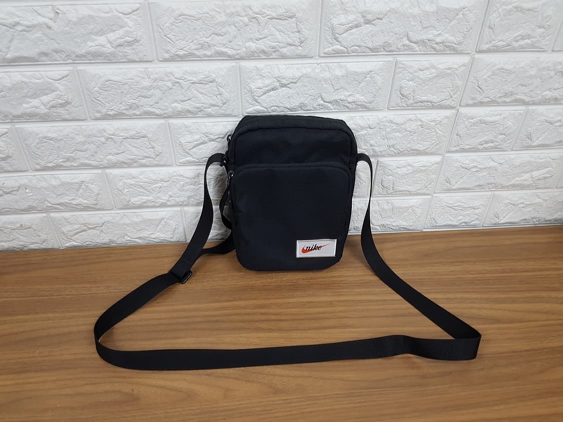 나이키 크로스백 (남여공용) 상품이미지1