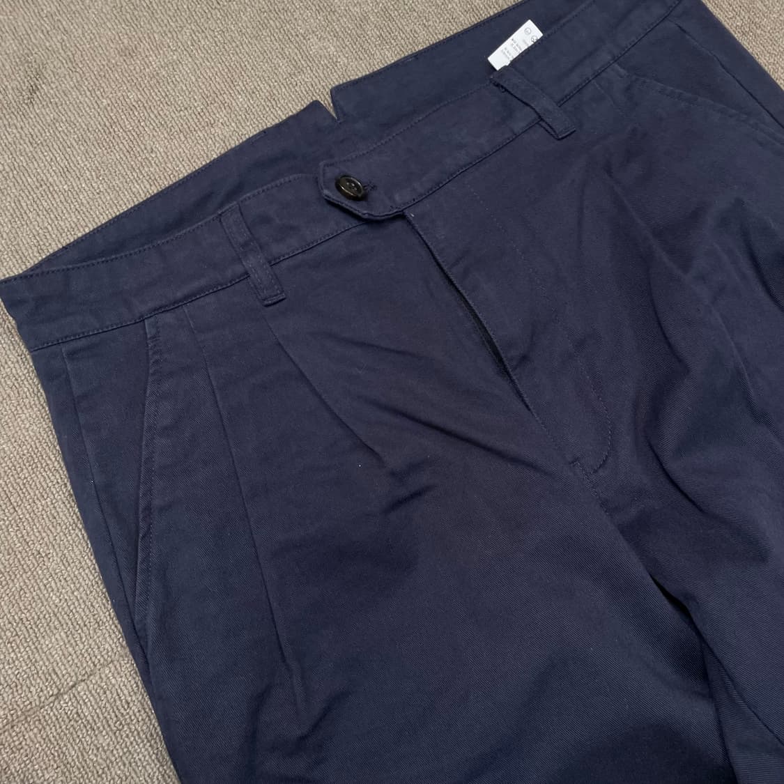 유니폼브릿지 투턱 치노팬츠  상품이미지2