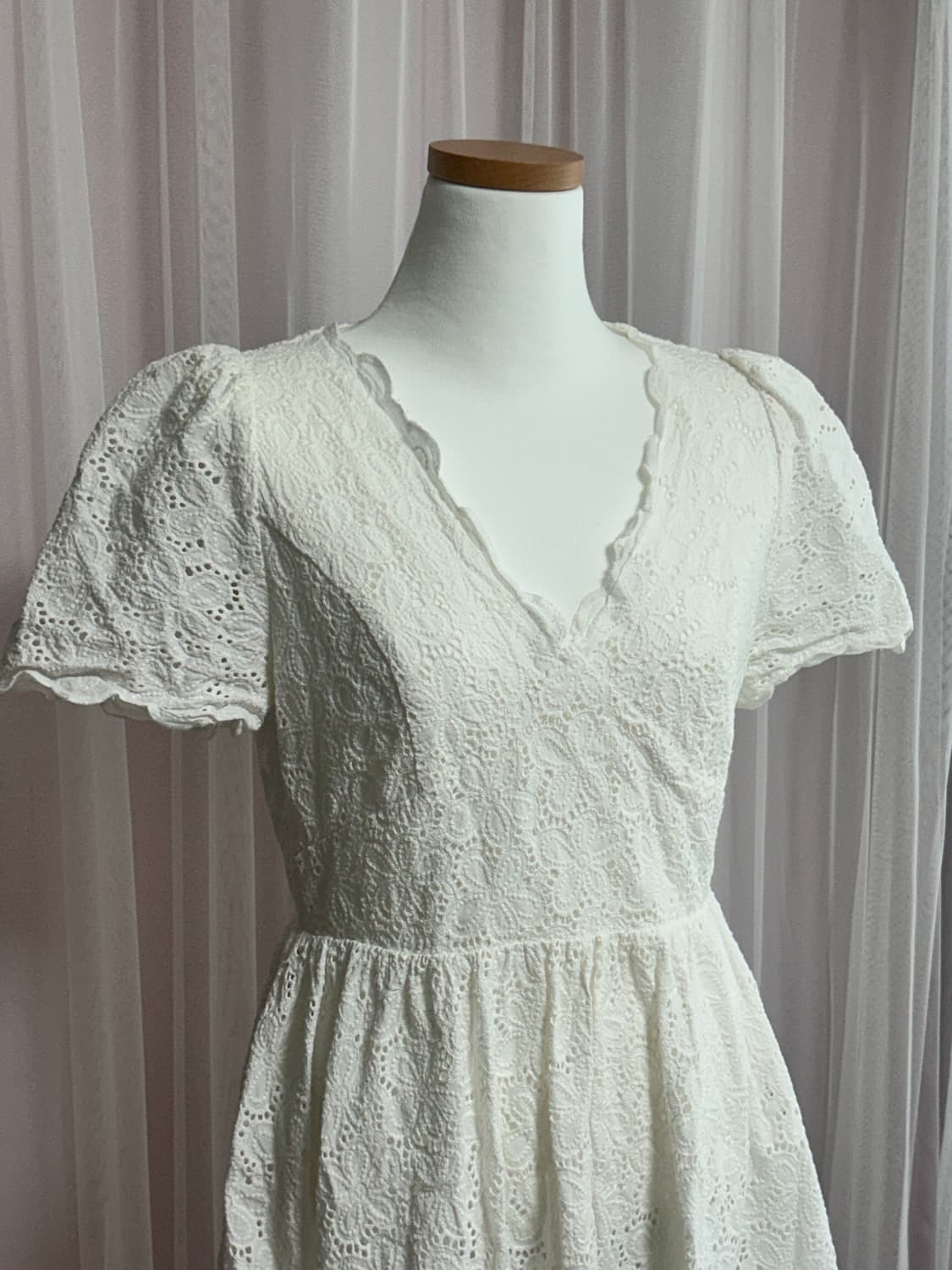 쎄무아듀 White Lace Dress 화이트 레이스 미니 드레스  상품이미지2
