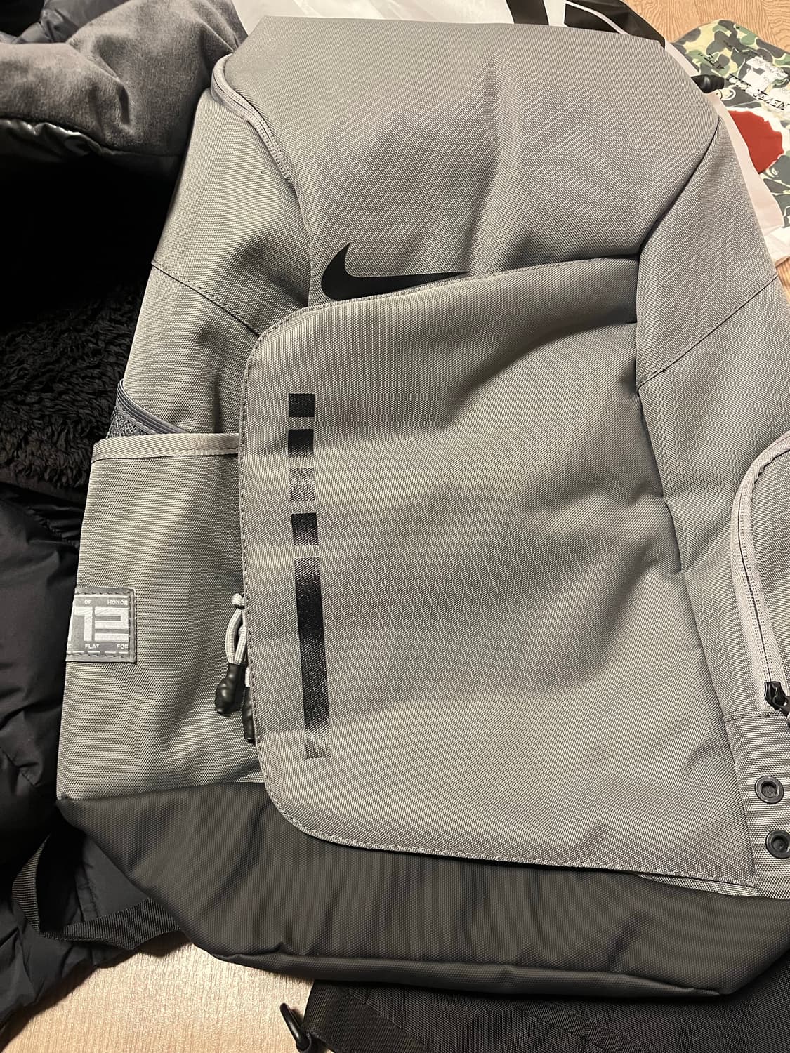 나이키 훕스 엘리트 백팩 32L 아이언 그레이 블랙 상품이미지1