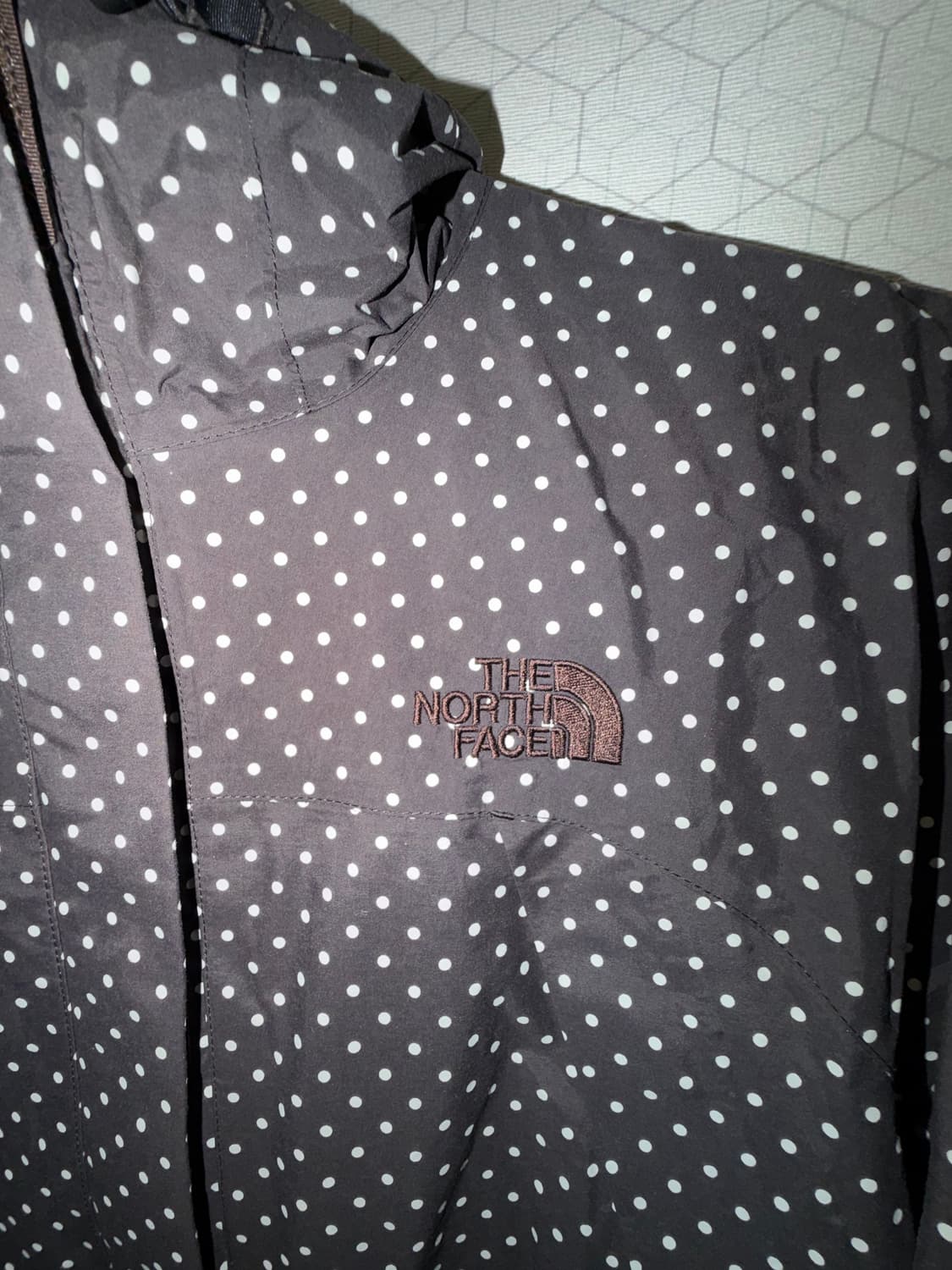 North face 노스페이스 딥브라운 도트 바람막이 상품이미지2