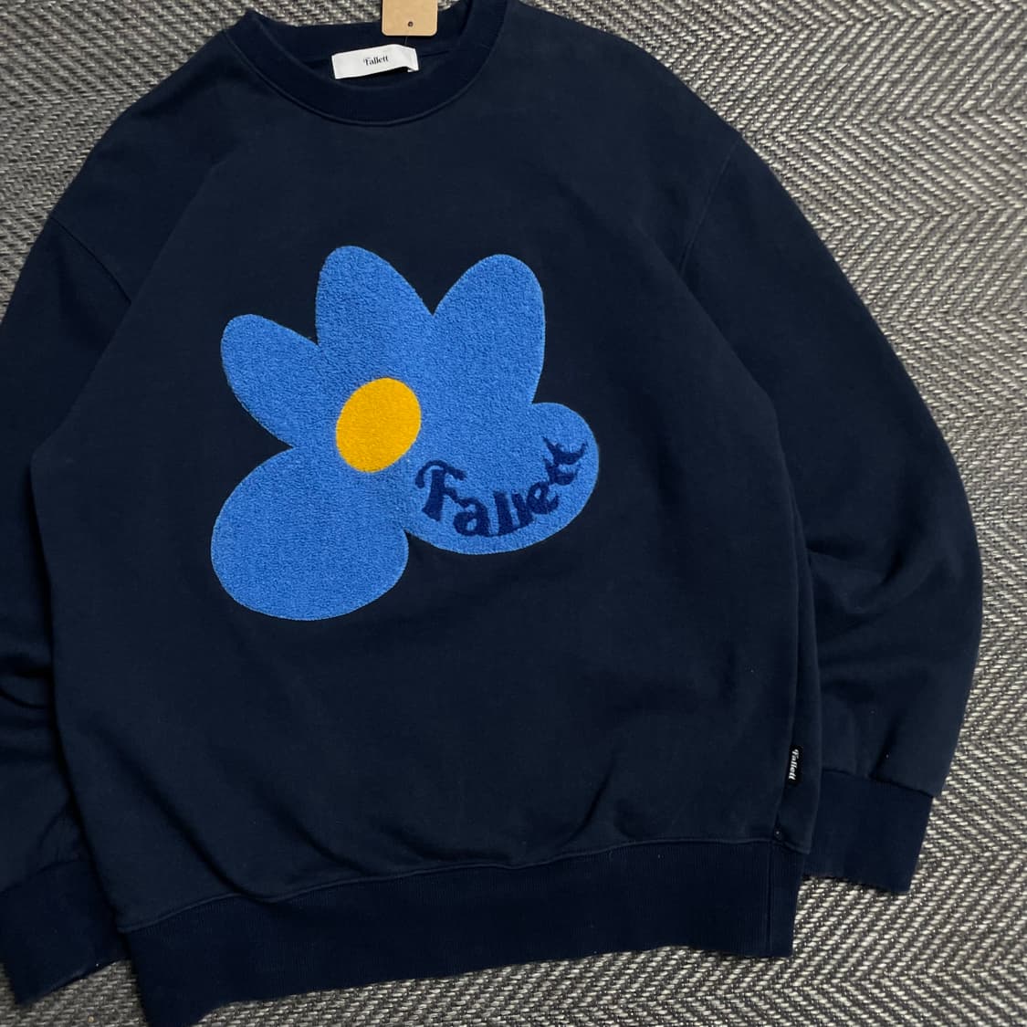 팔렛 플라워 빅로고 박시핏 부클 맨투맨 네이비o 5215 상품이미지2