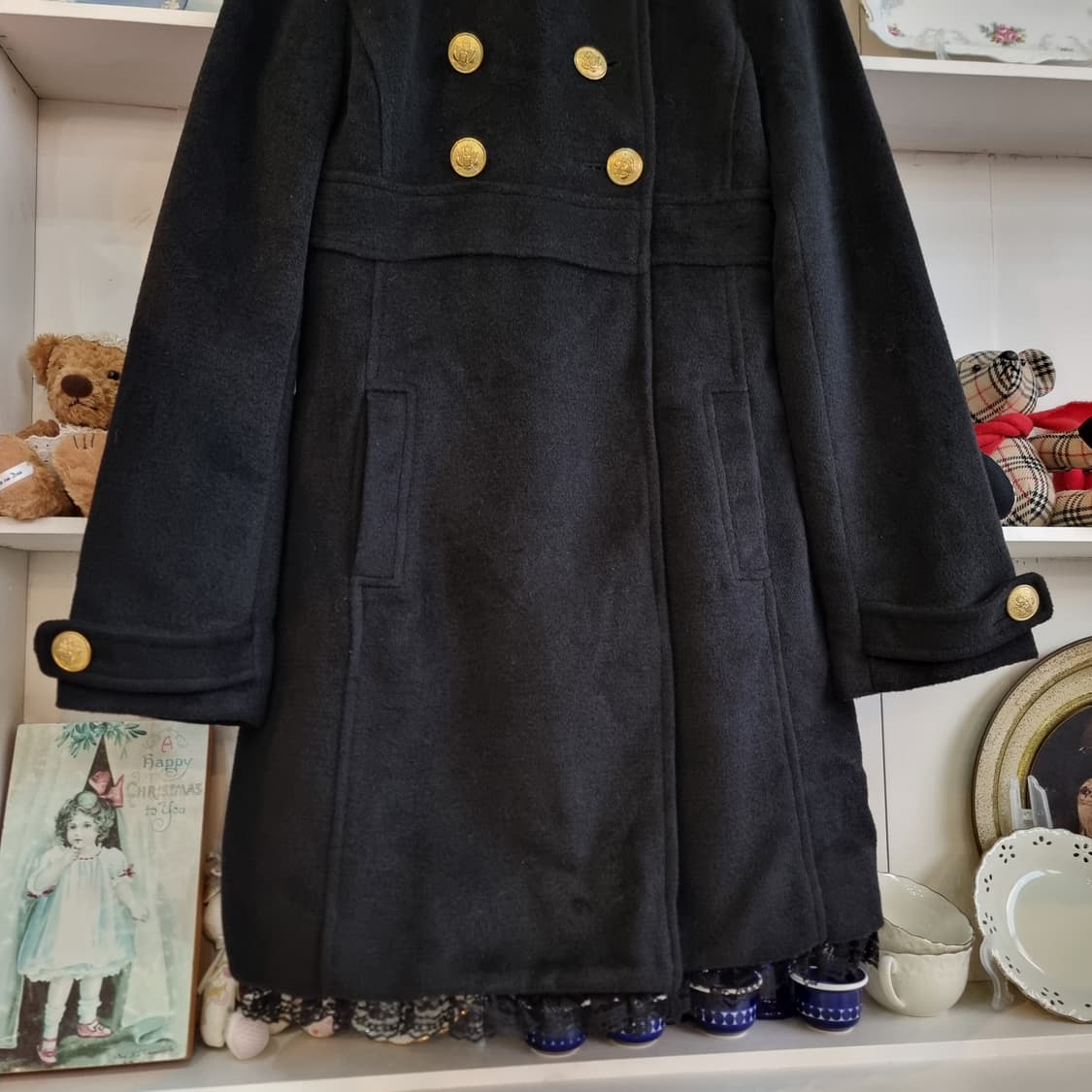 Liz Lisa(리즈리사) 로즈 라벨 블랙 퍼 코트 상품이미지3