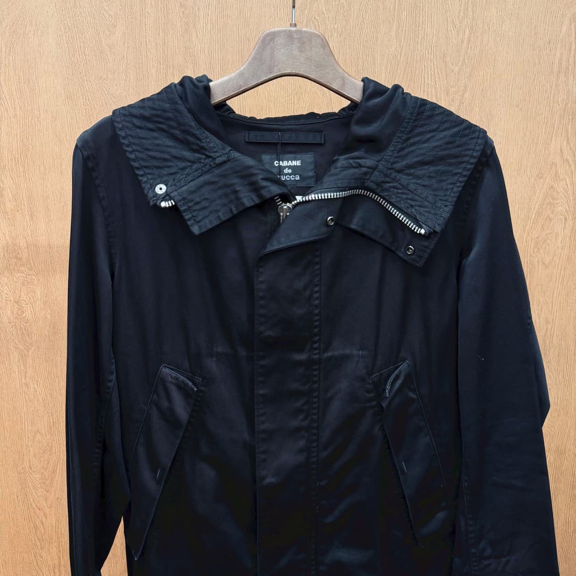 카반 드 주카 밀리터리 자켓 웨이스트 스트링 후드 지퍼 레귤러핏 블랙 상품이미지4