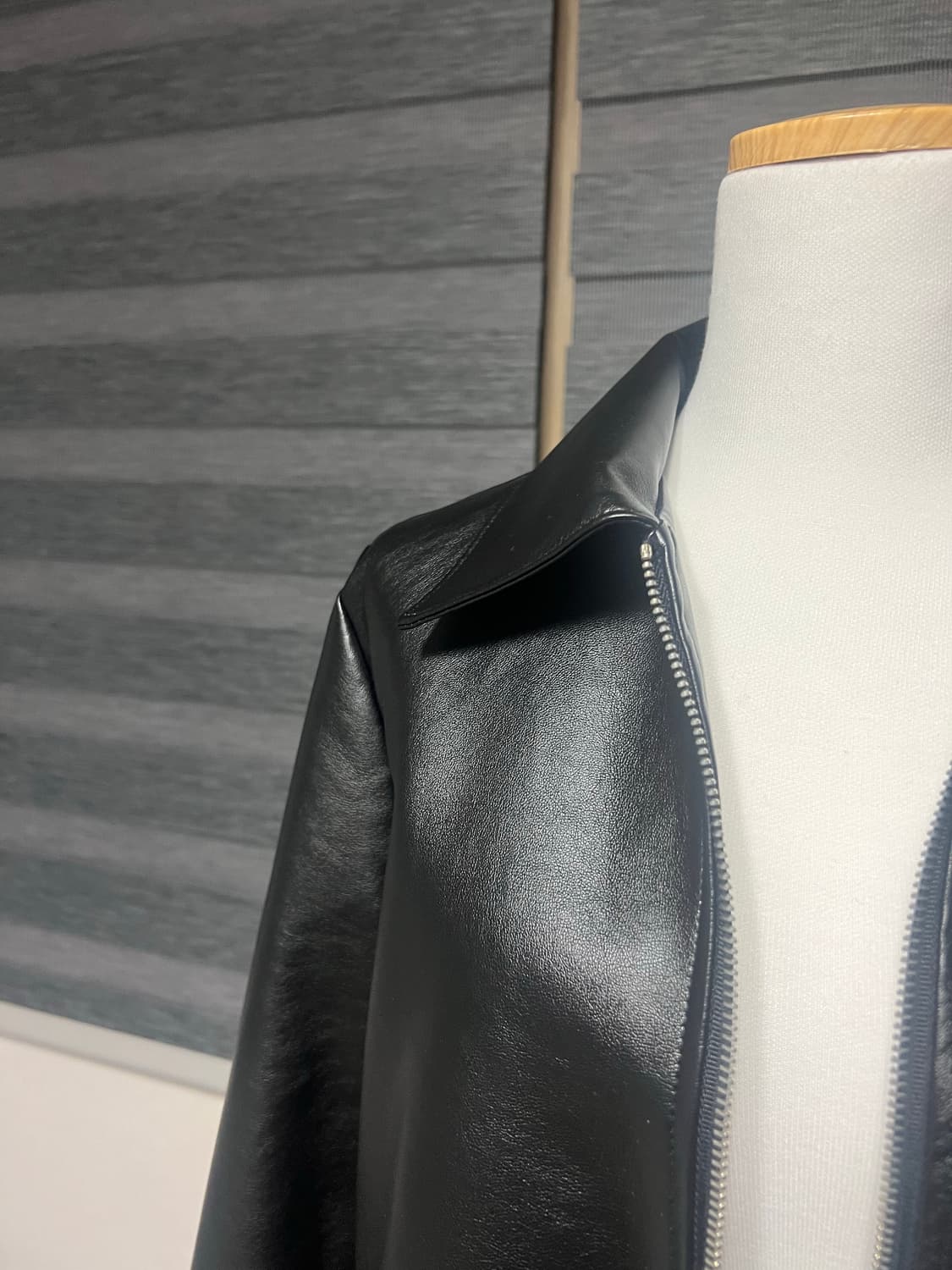 블랙 레더 집업 자켓(새것) 상품이미지3