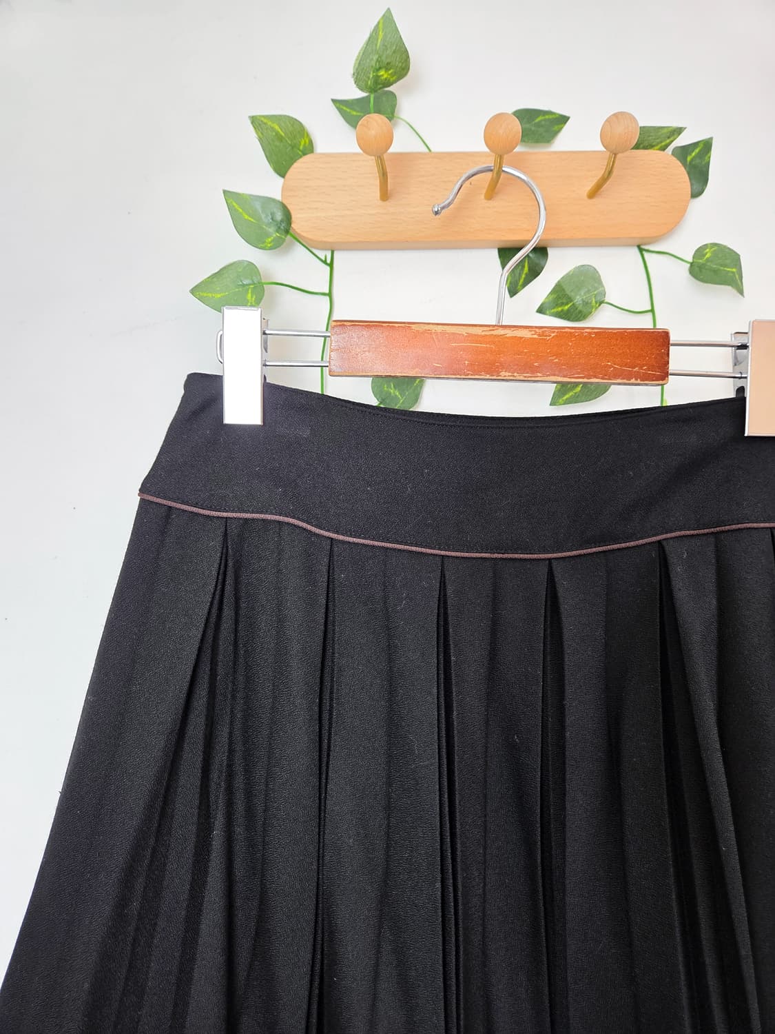 블랙 미디 스커트 상품이미지2