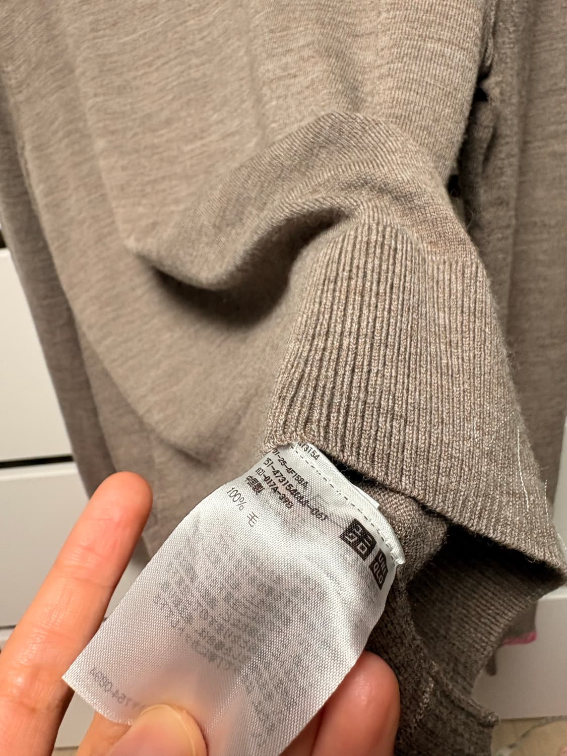 유니클로 X 안야힌드마치 니트 M사이즈 상품이미지6