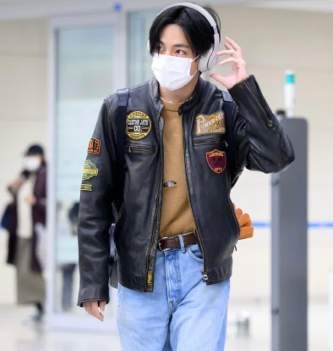 마르티네즈 램스킨 블루종 레더자켓  BTS V 뷔 착용 상품이미지1