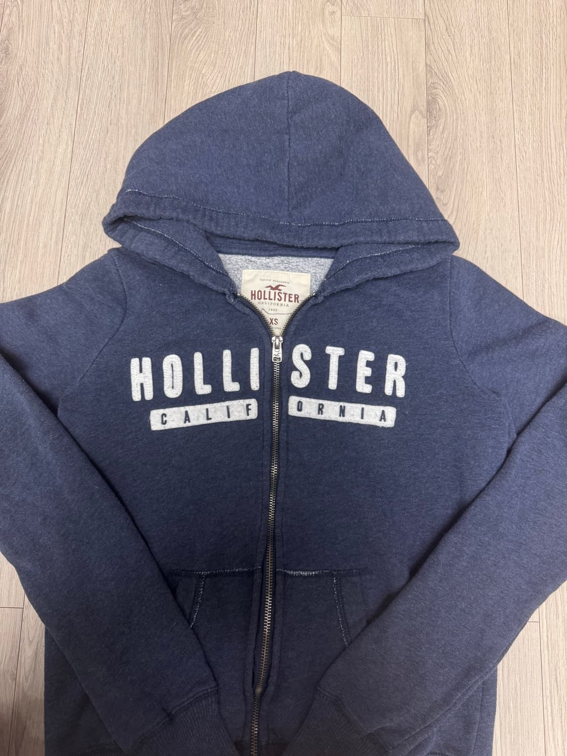 홀리스터 네이비 핑거홀 후드집업 상품이미지2