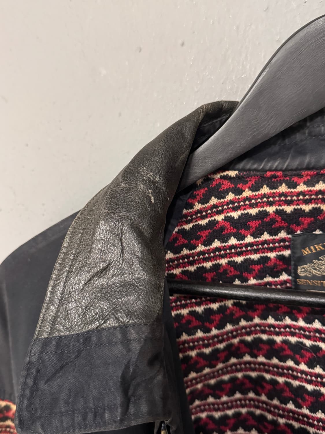 90s 마이크버니즈 에스닉 레더 봄버자켓 상품이미지7