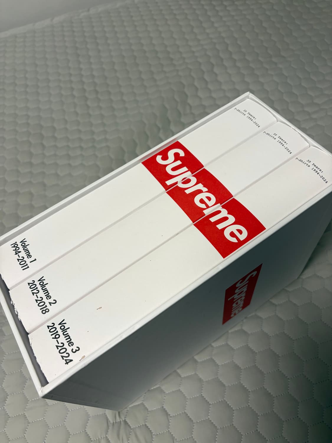 슈프림 30주년 아카이브 북 상품이미지3
