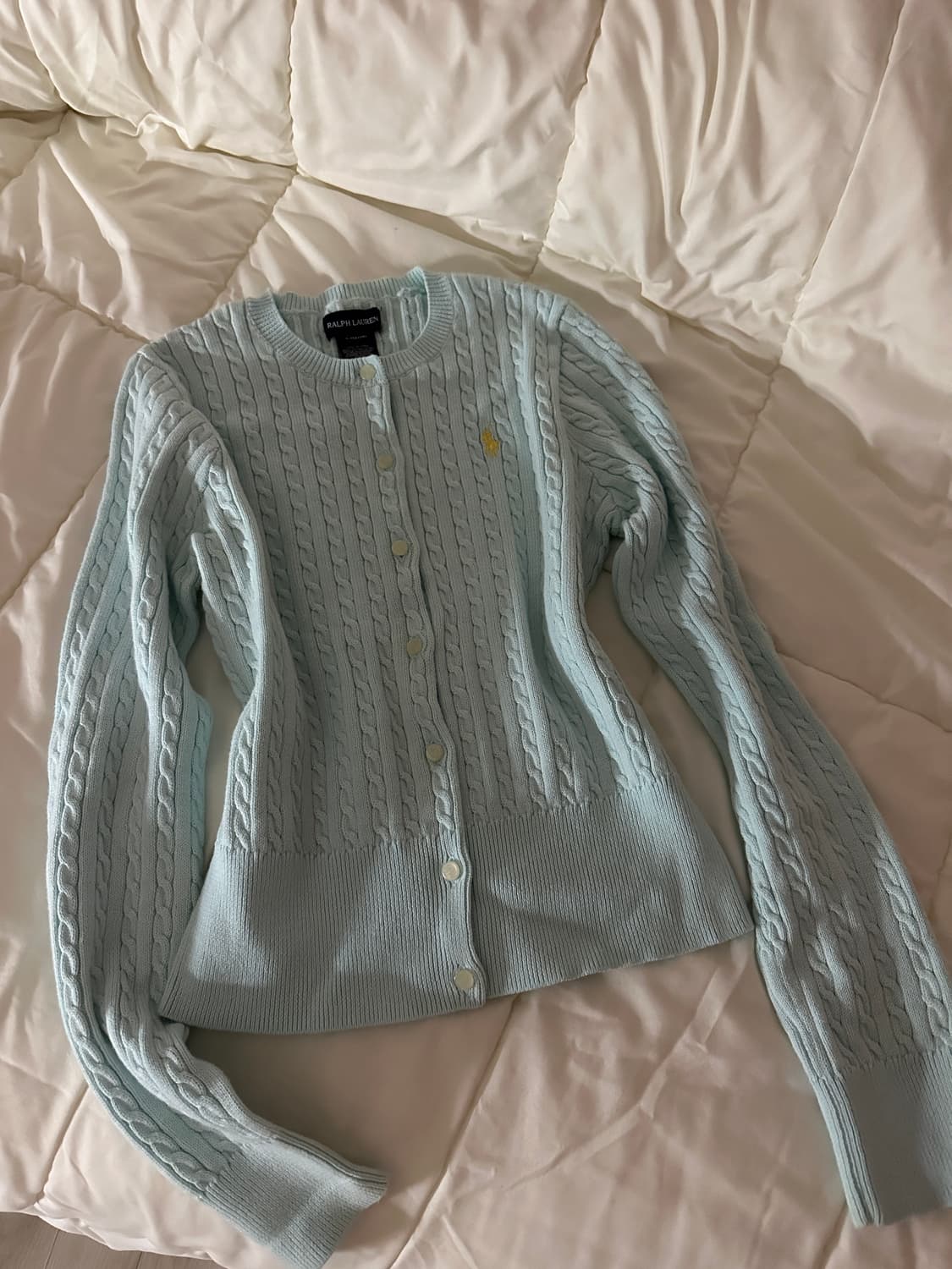 폴로 랄프로렌  미니 꽈배기 가디건 소다색 상품이미지3