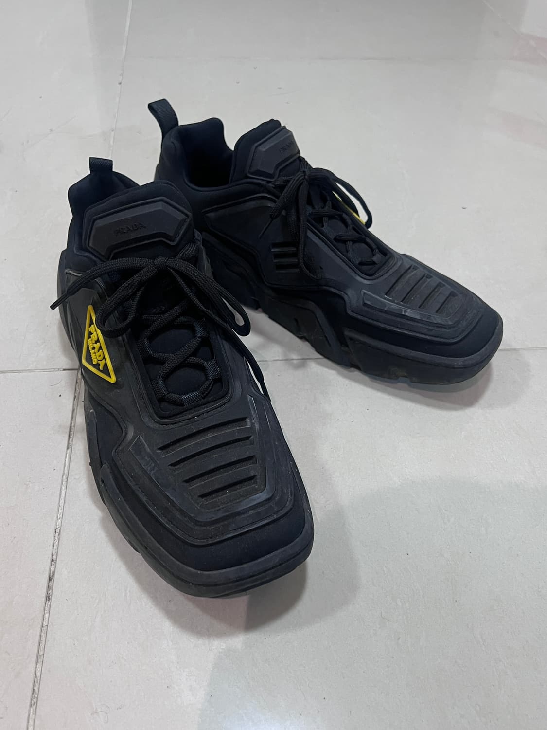 프라다 클라우드버스트 블랙 상품이미지1