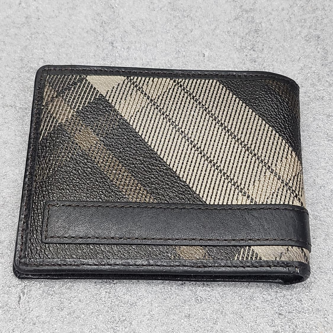 헤지스 체크 패턴의 반지갑 상품이미지5