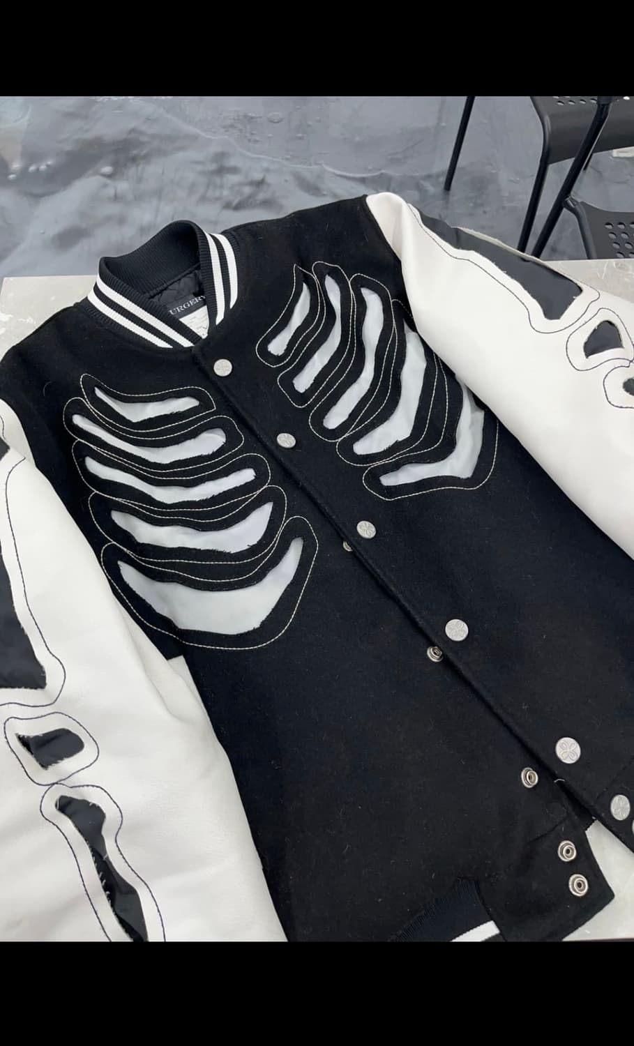 써저리 바시티 초판 m 상품이미지1