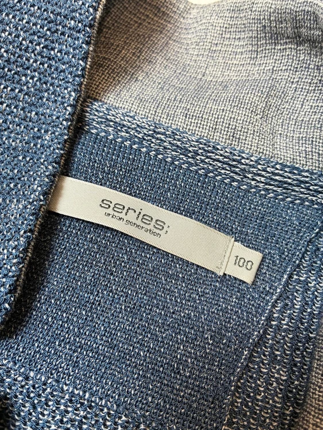 시리즈 아크릴 헤리티지 시그니처 니트 자켓 PN8850 상품이미지5