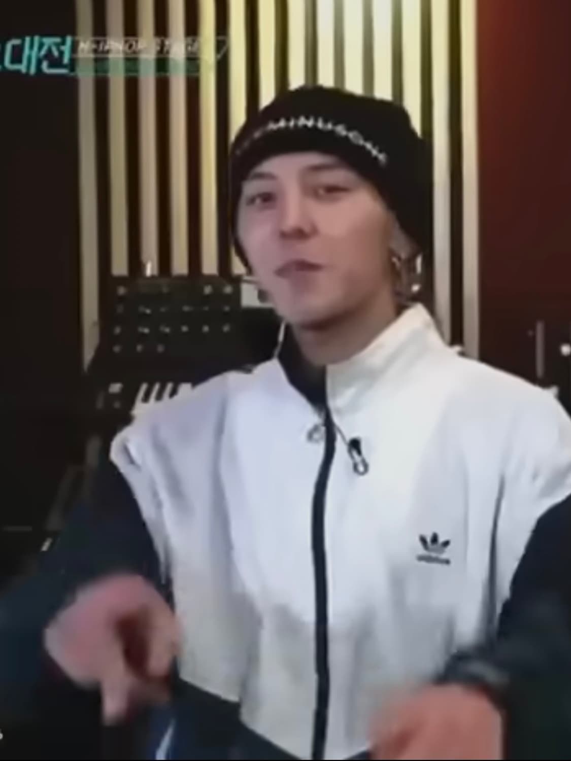 아디다스 80s 지드래곤 바람막이 상품이미지1