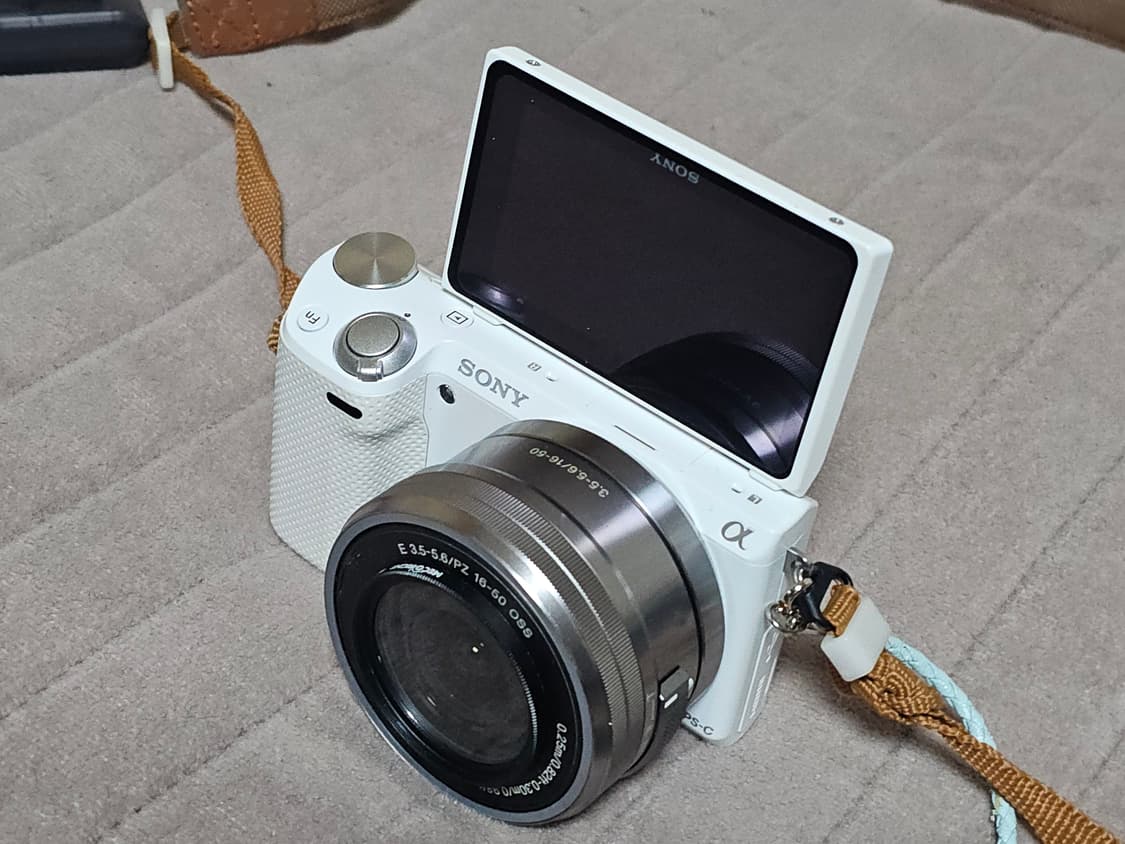 소니 NEX-5T 미러리스 카메라 상품이미지2