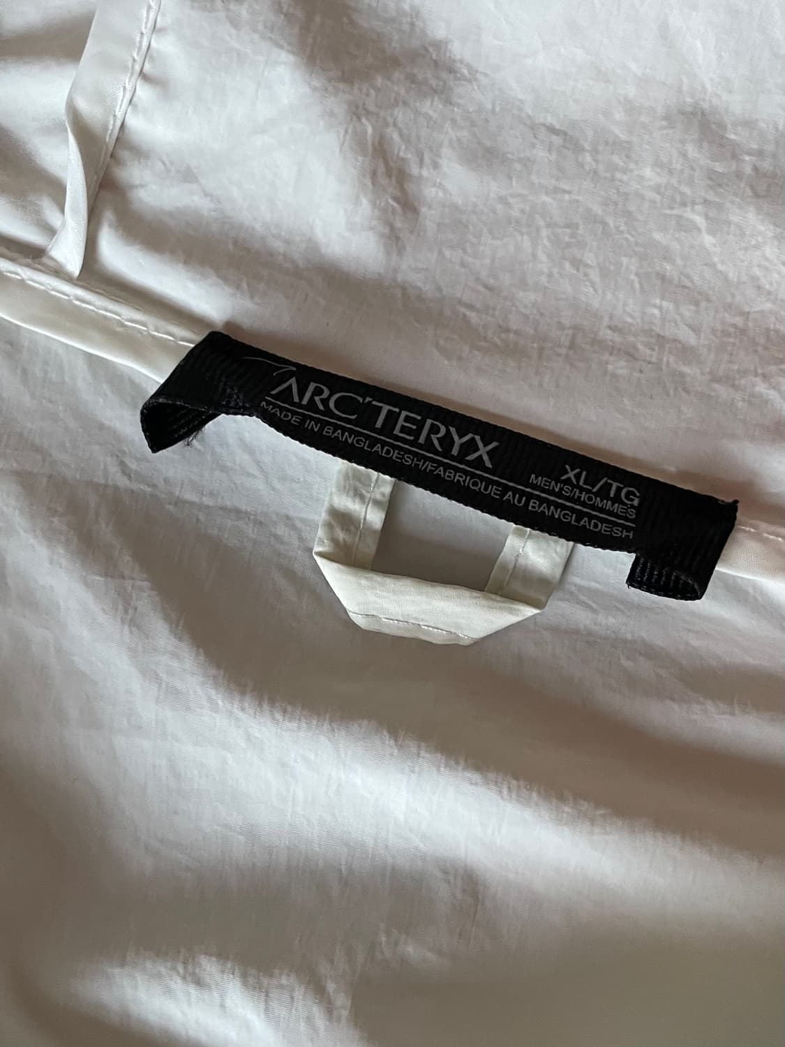 아크테릭스 후드 바람막이 상품이미지3