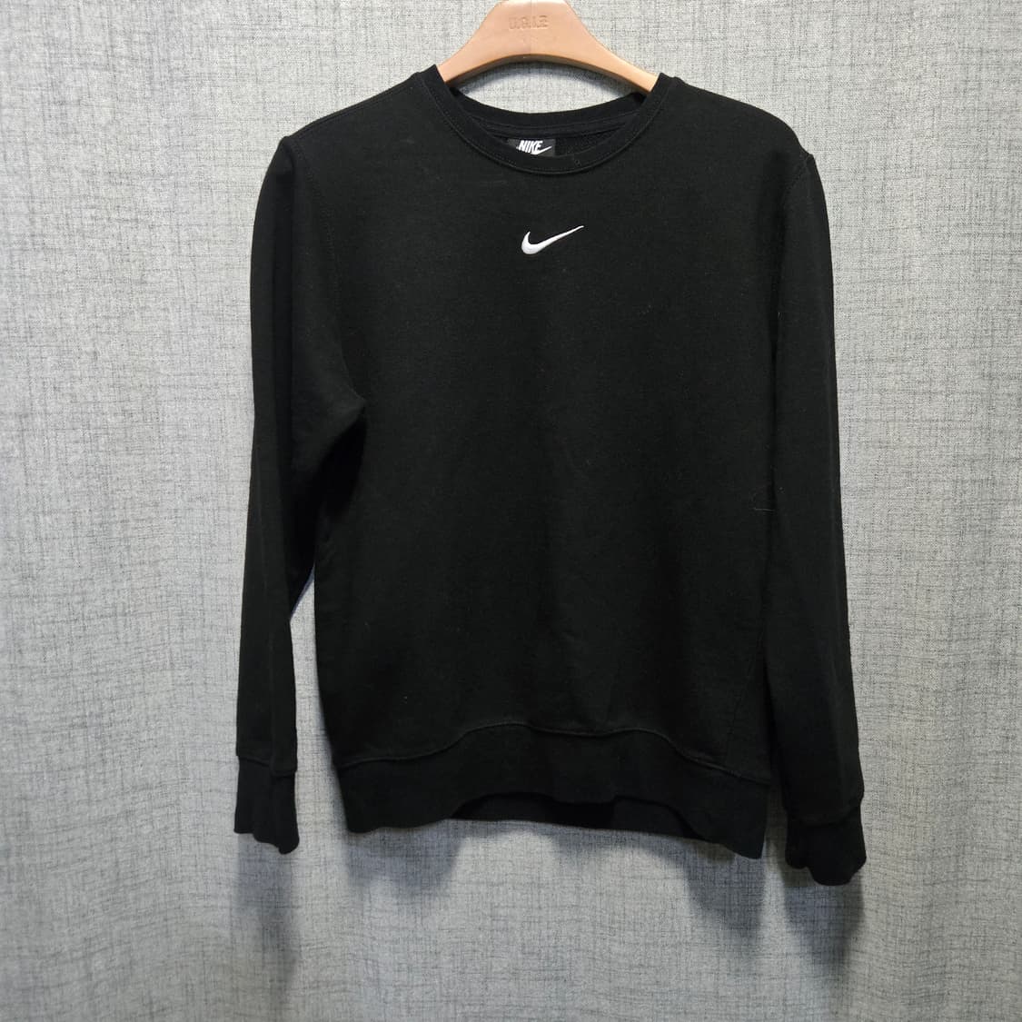 나이키 센터 스우시 로고 블랙 맨투맨 M 상품이미지1