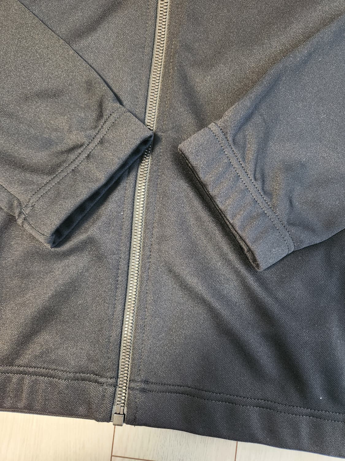 아디다스 트랙탑 TIRO TS 집업 저지 사이즈105 xl

여러 중고사 상품이미지8