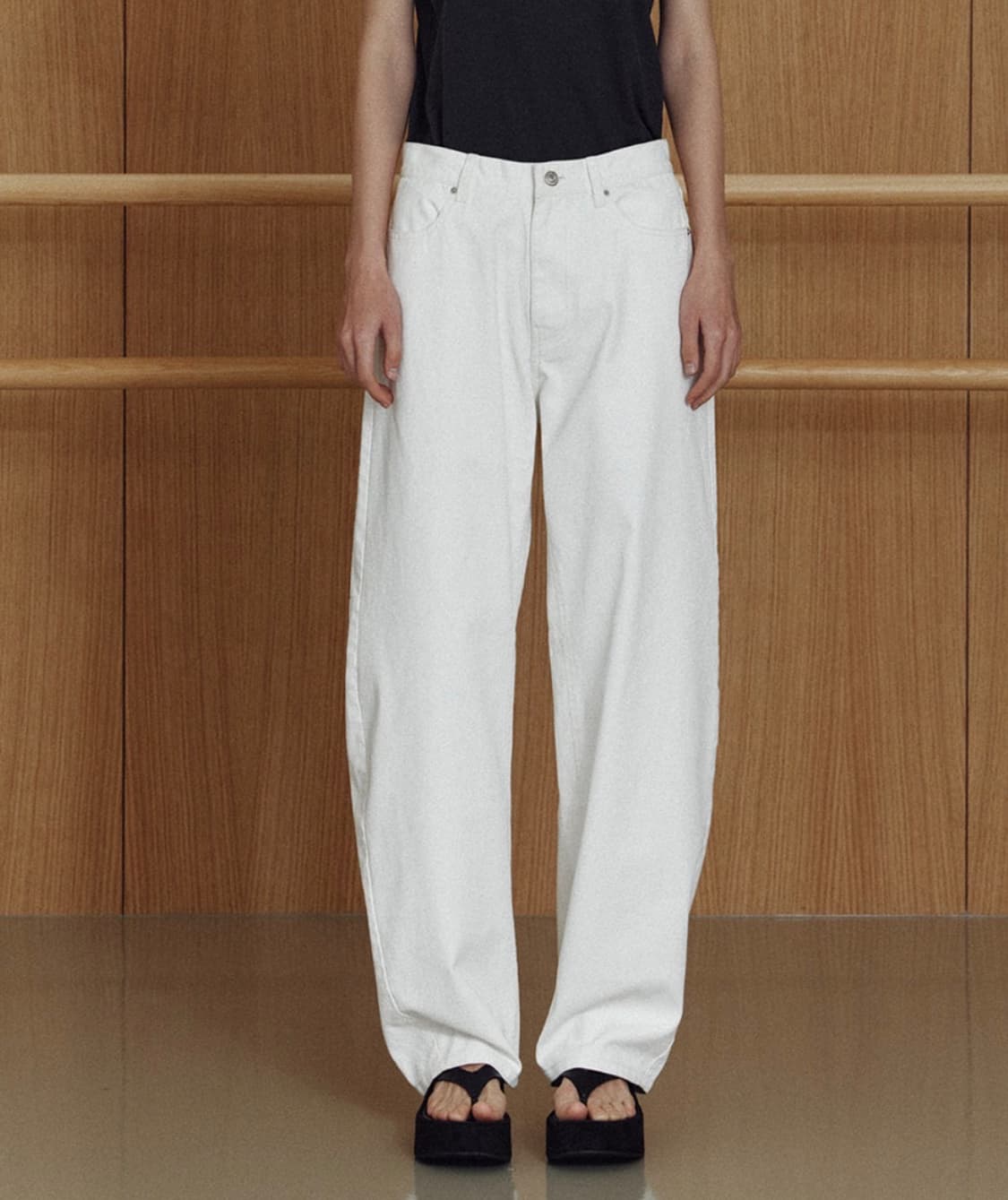 [Le] pigment white curved pants 화이트코튼팬츠 상품이미지1