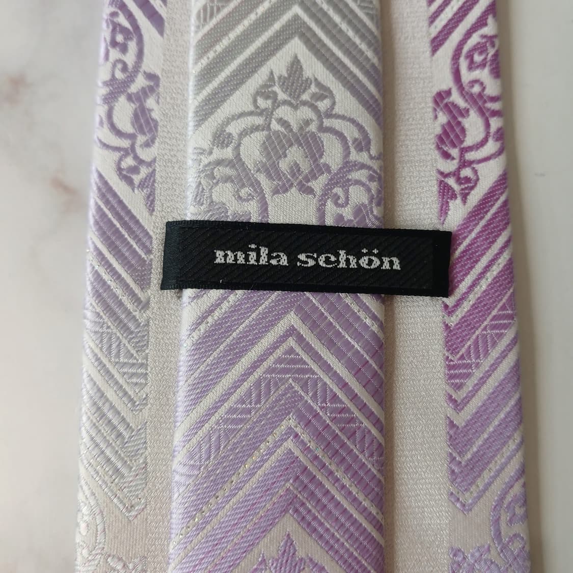 밀라숀 실크 핑크 패턴 넥타이 9cm A+등급 E808
 상품이미지8