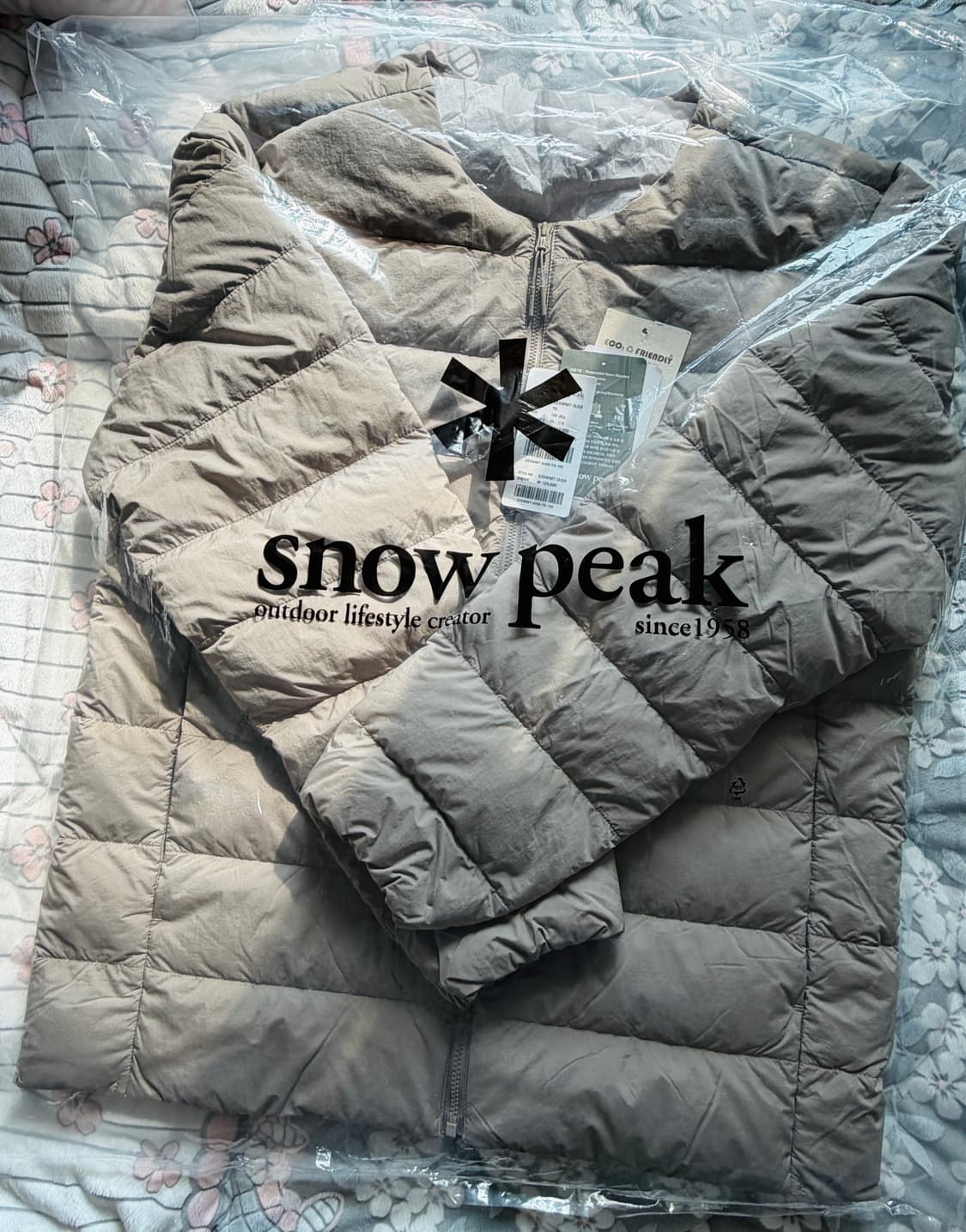 스노우피크 라운드넥 경량 다운 자켓 Tan gray 105 상품이미지3