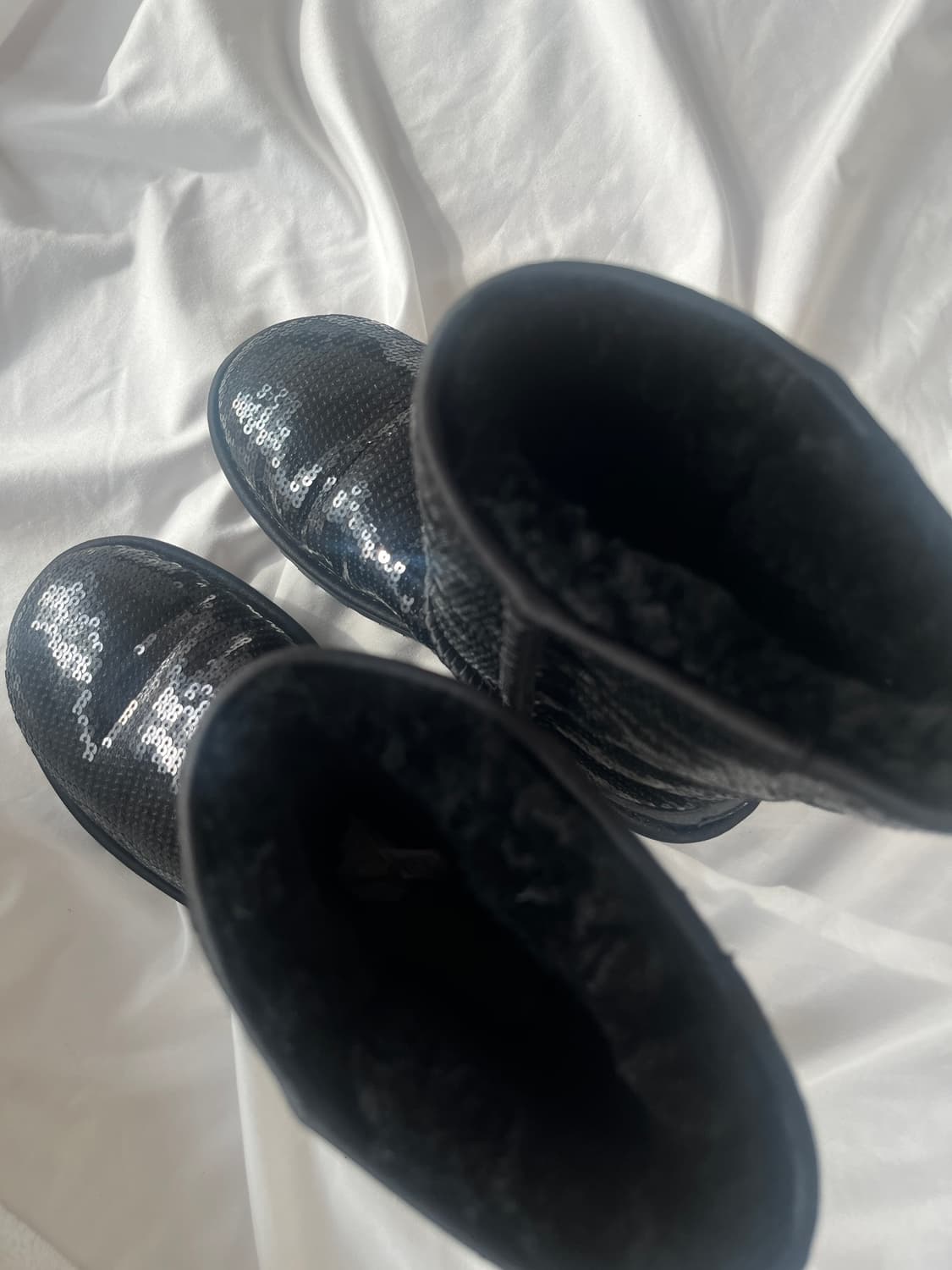 (새상품 초레어) 어그 클래식 숏 스파클즈 스팽글 털 부츠 상품이미지5