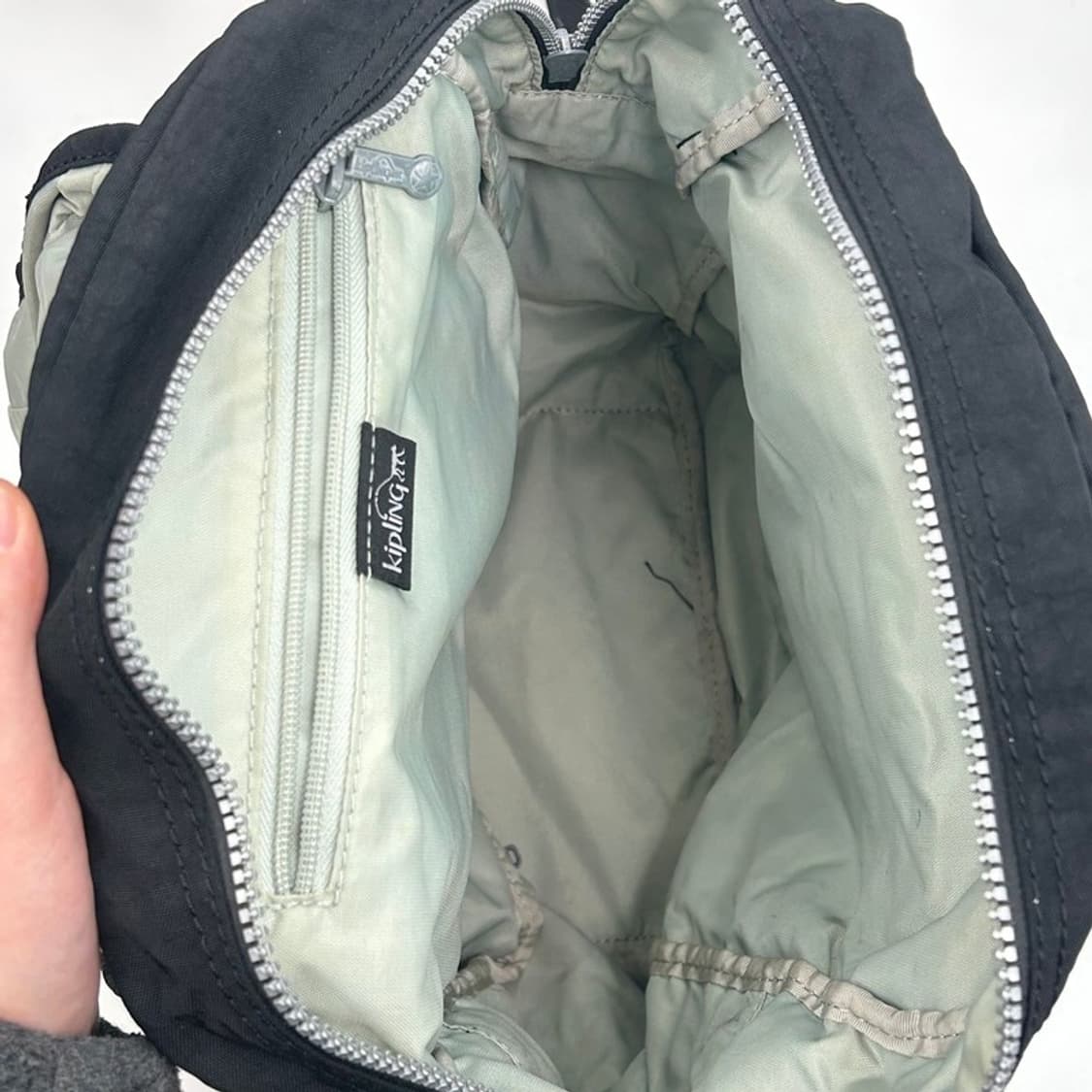 키플링 블랙 나일론 백팩 상품이미지3