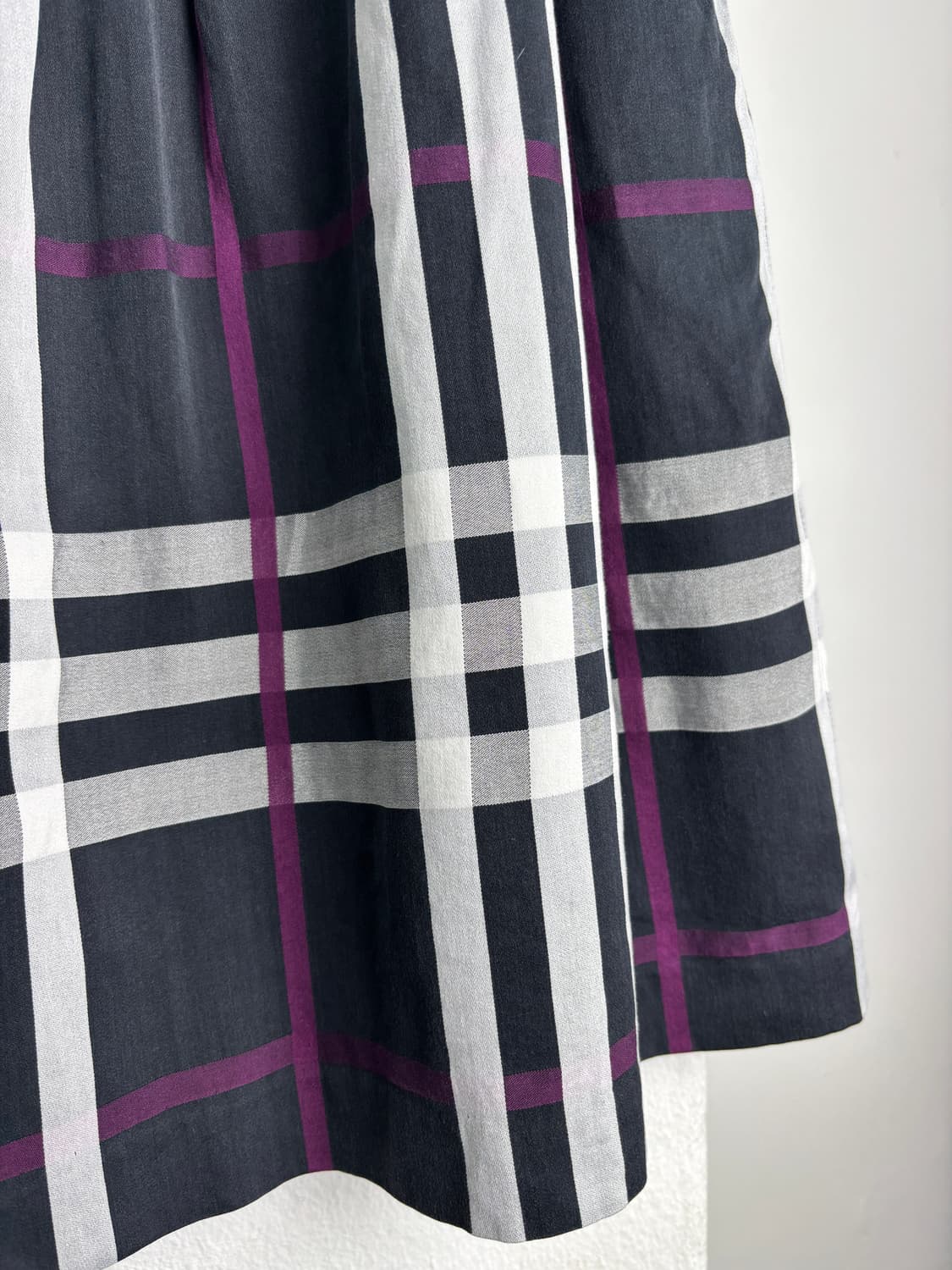 Burberry 00’s Navy Nova Check Skirt 상품이미지5