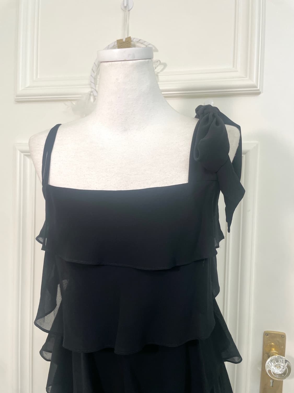 black ruffle one-shoulder bow opc 상품이미지7