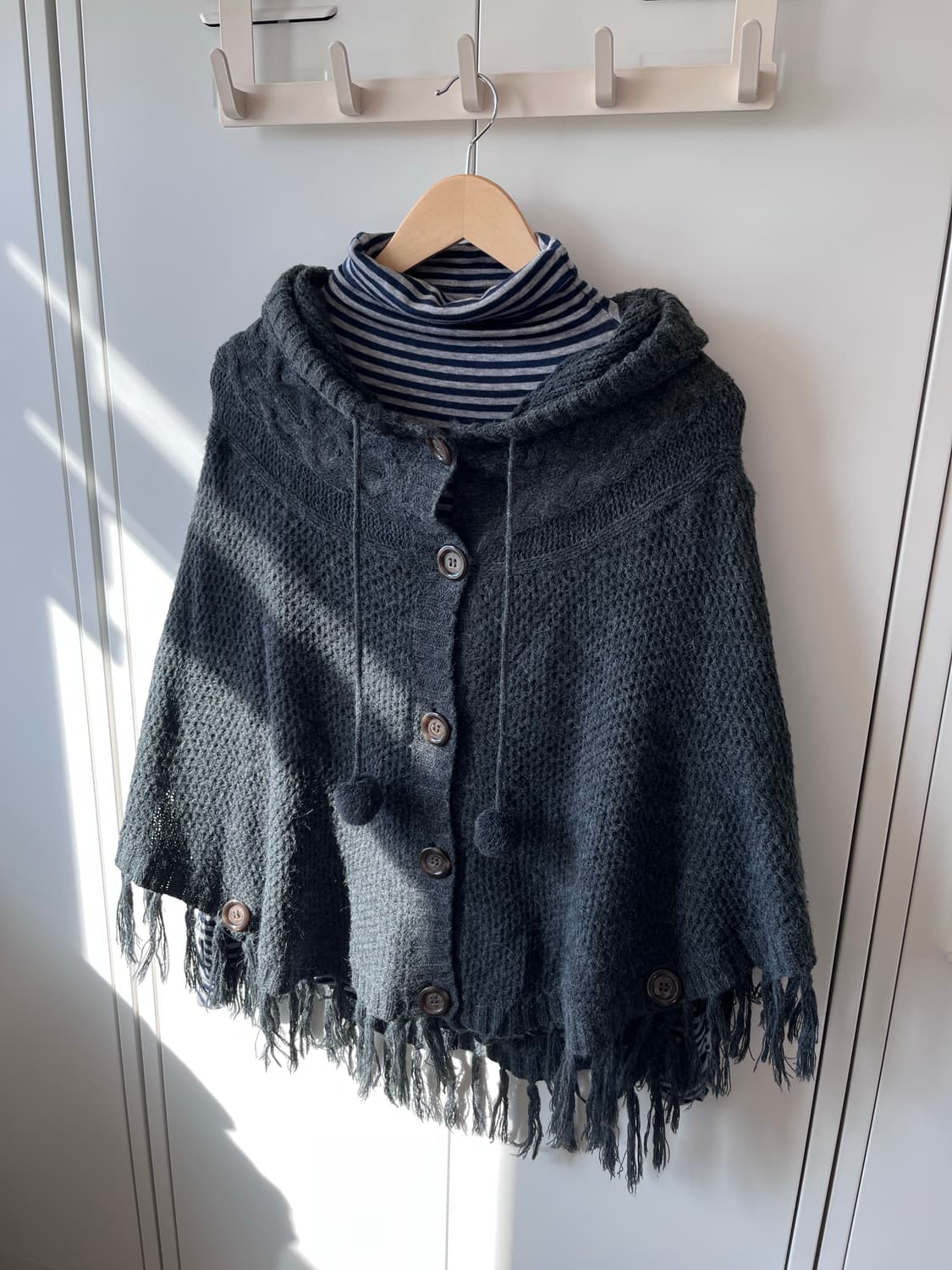 사와코 폼폼 망토 후드 케이프 니트 가디건  상품이미지8