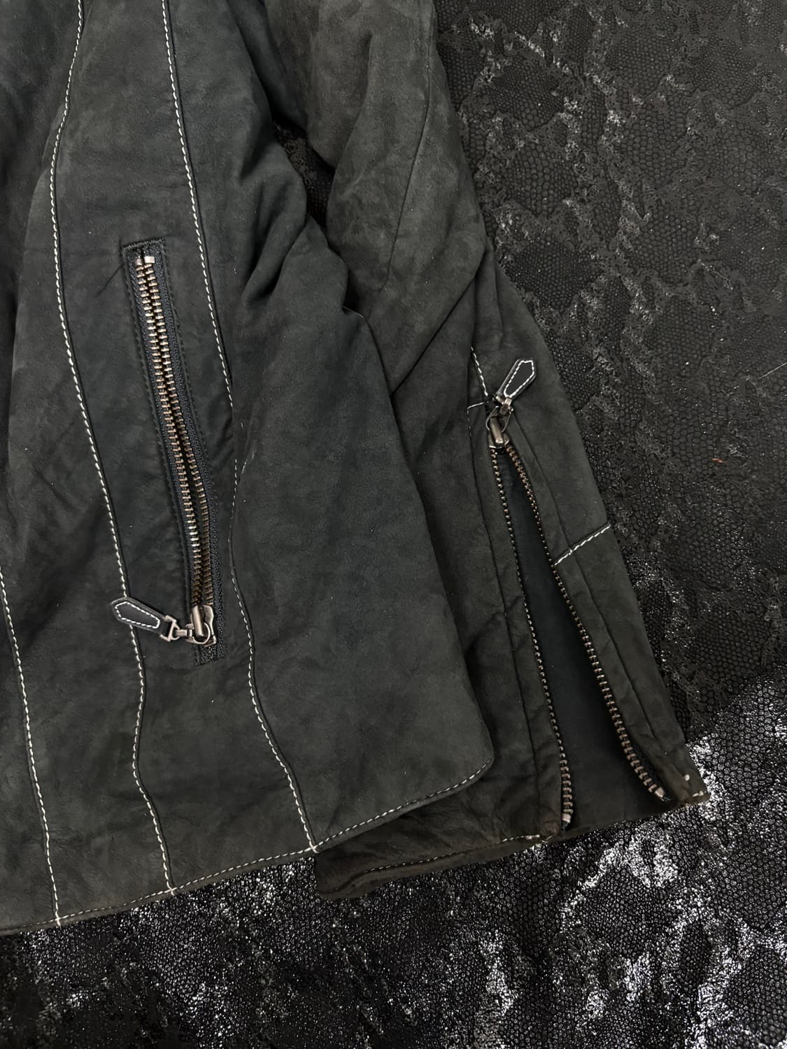 “Male&co” Grunge Charcoal Washed Jacket 상품이미지5
