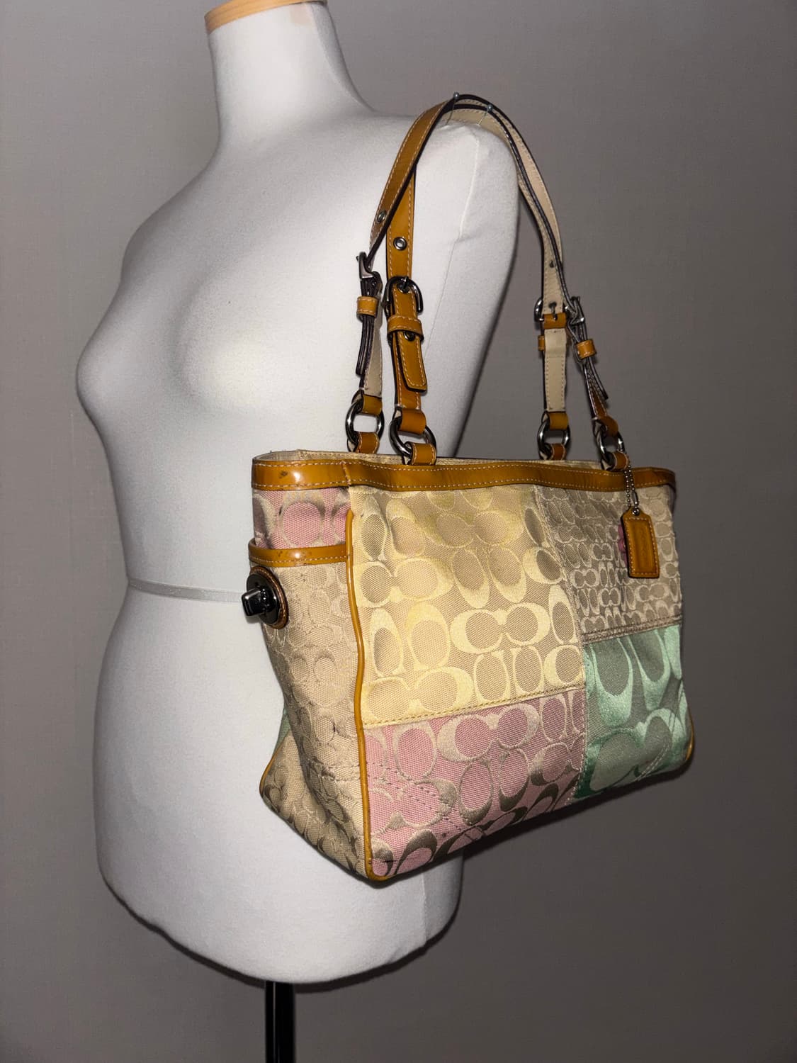 Coach Patch shoulder bag 상품이미지2