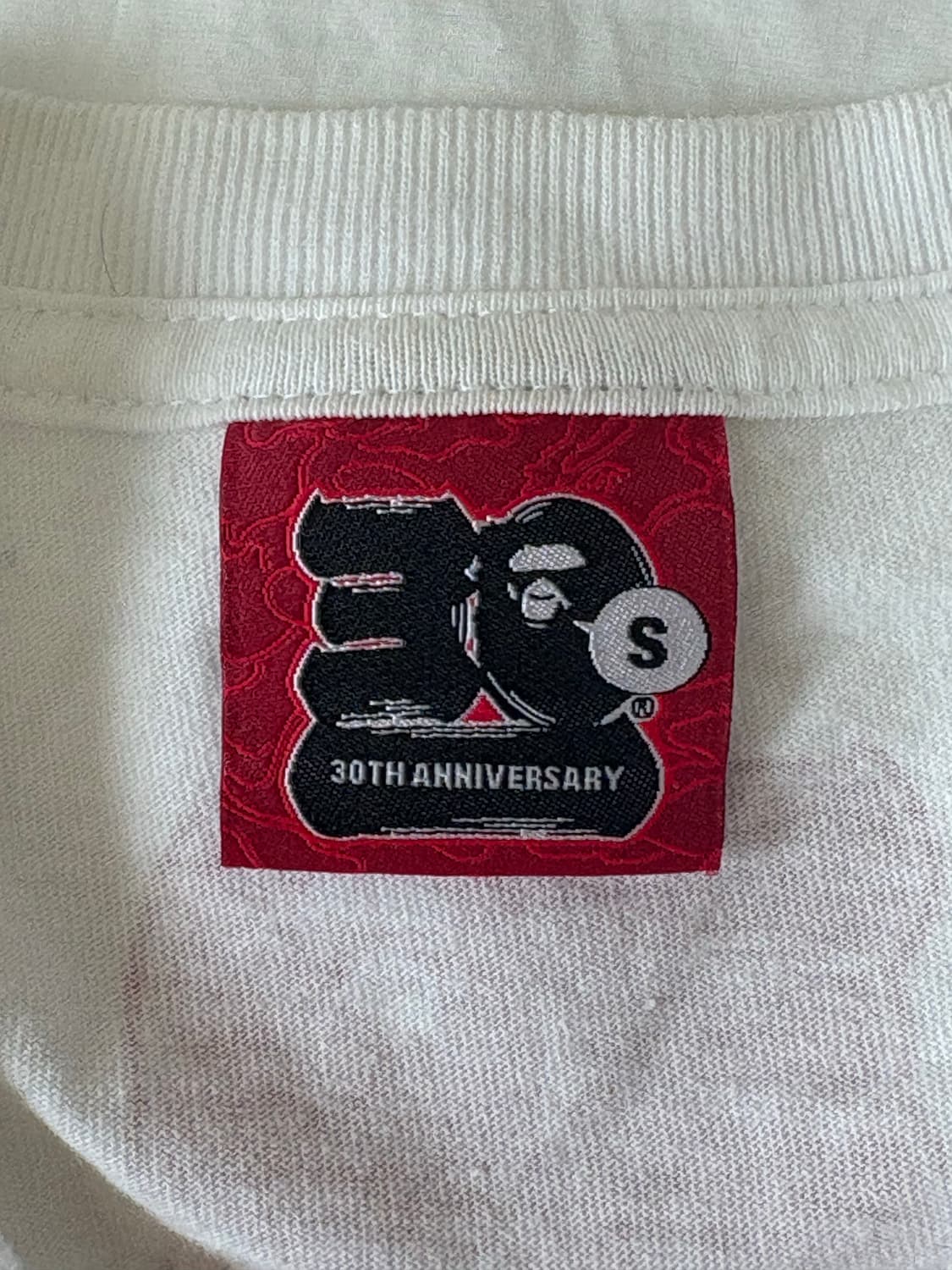 베이프 30주년 반팔티 상품이미지4