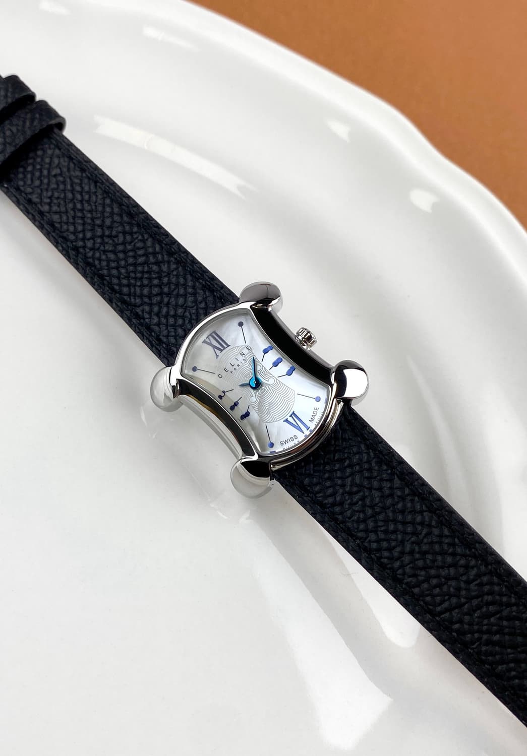 CELINE macadam white shell watch 상품이미지1