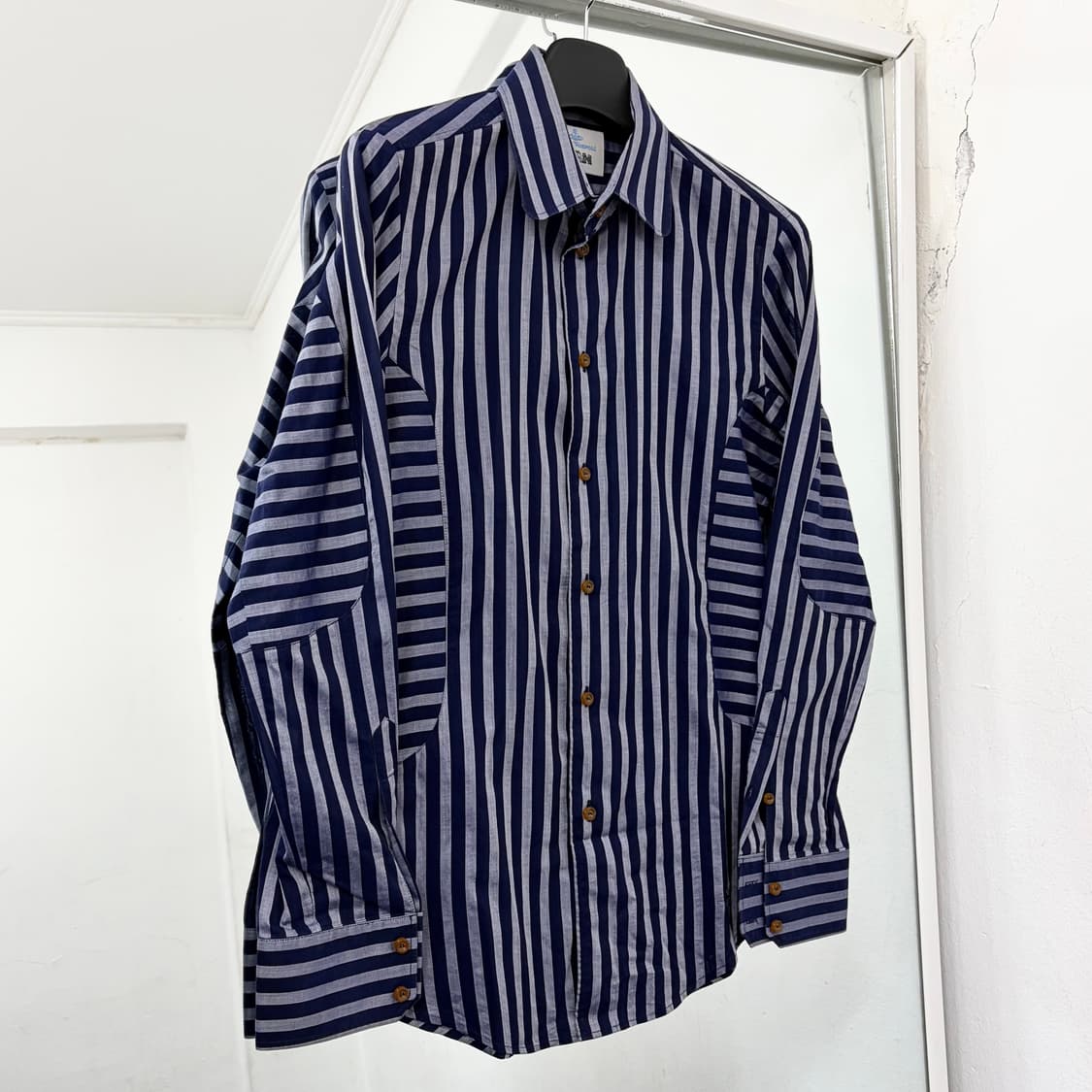 비비안웨스트우드 스트라이프 시스루 셔츠 상품이미지1