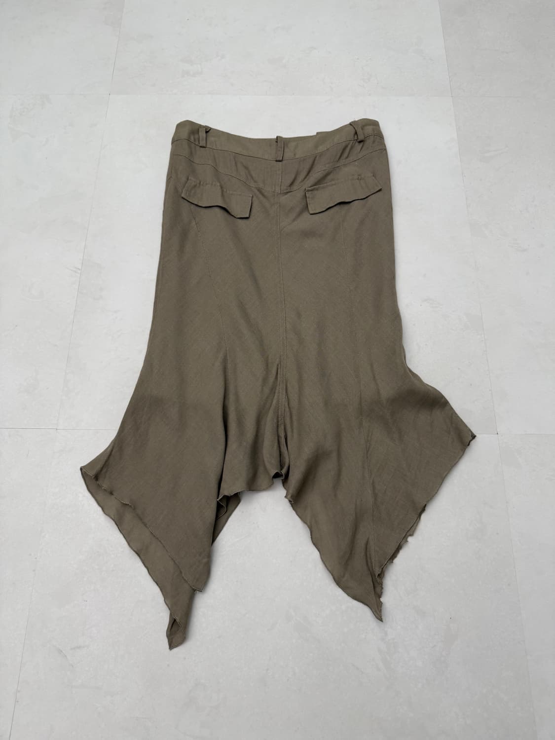 카키 언발 스커트  상품이미지8