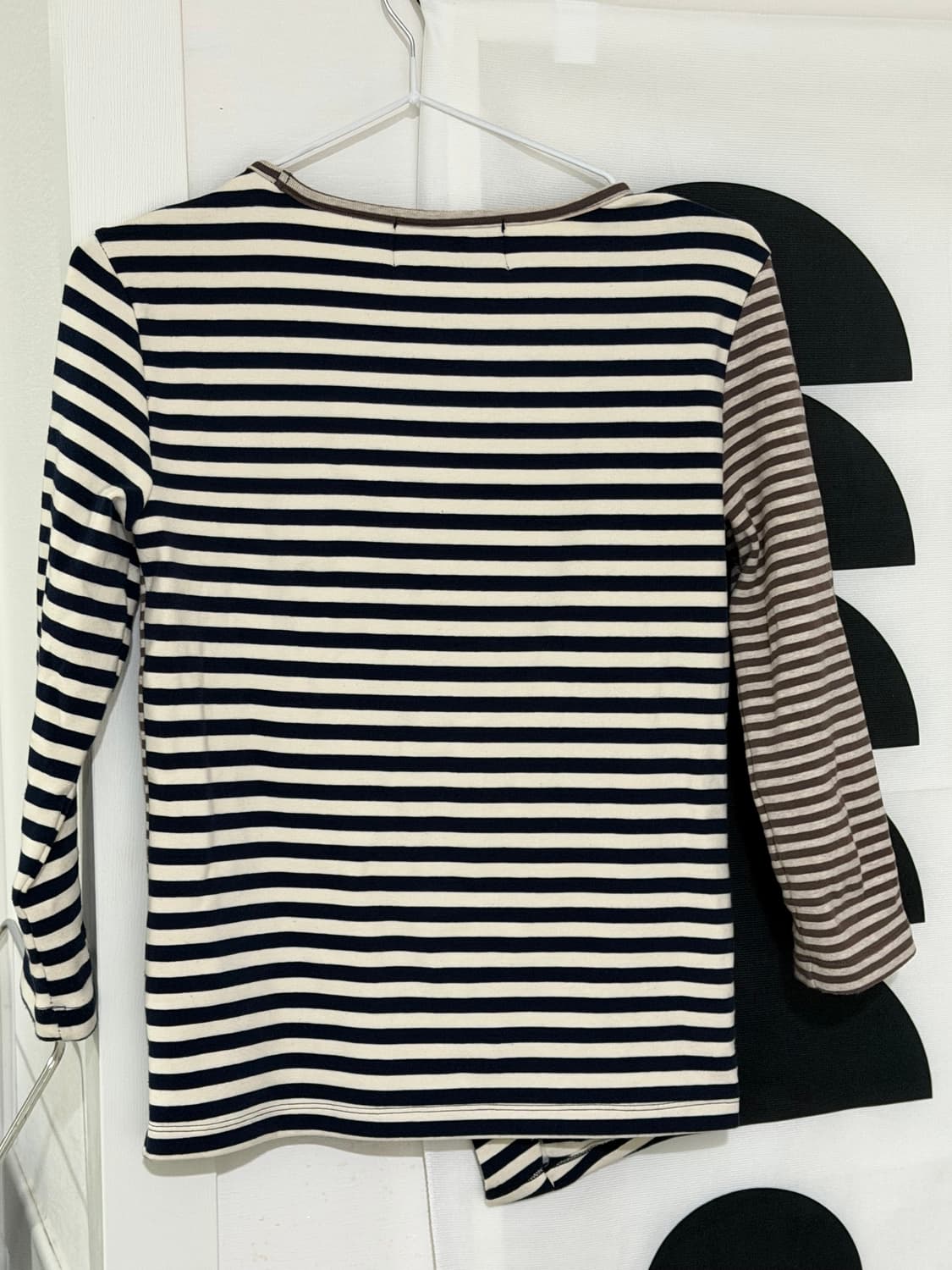 헤레틱 HERETIC BUTTON STRIPE CROSS T-SHIR 상품이미지3