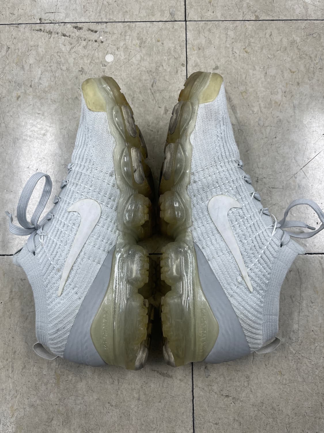 나이키 베이퍼맥스 플라이니트3 퓨어 플래티넘 상품이미지4