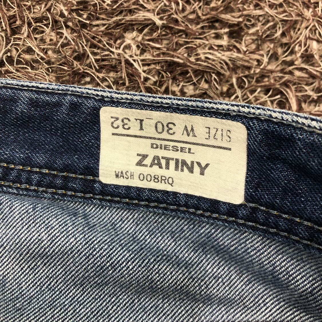 디젤 ZATINY 워싱 디스 부츠컷 데님 팬츠 상품이미지7