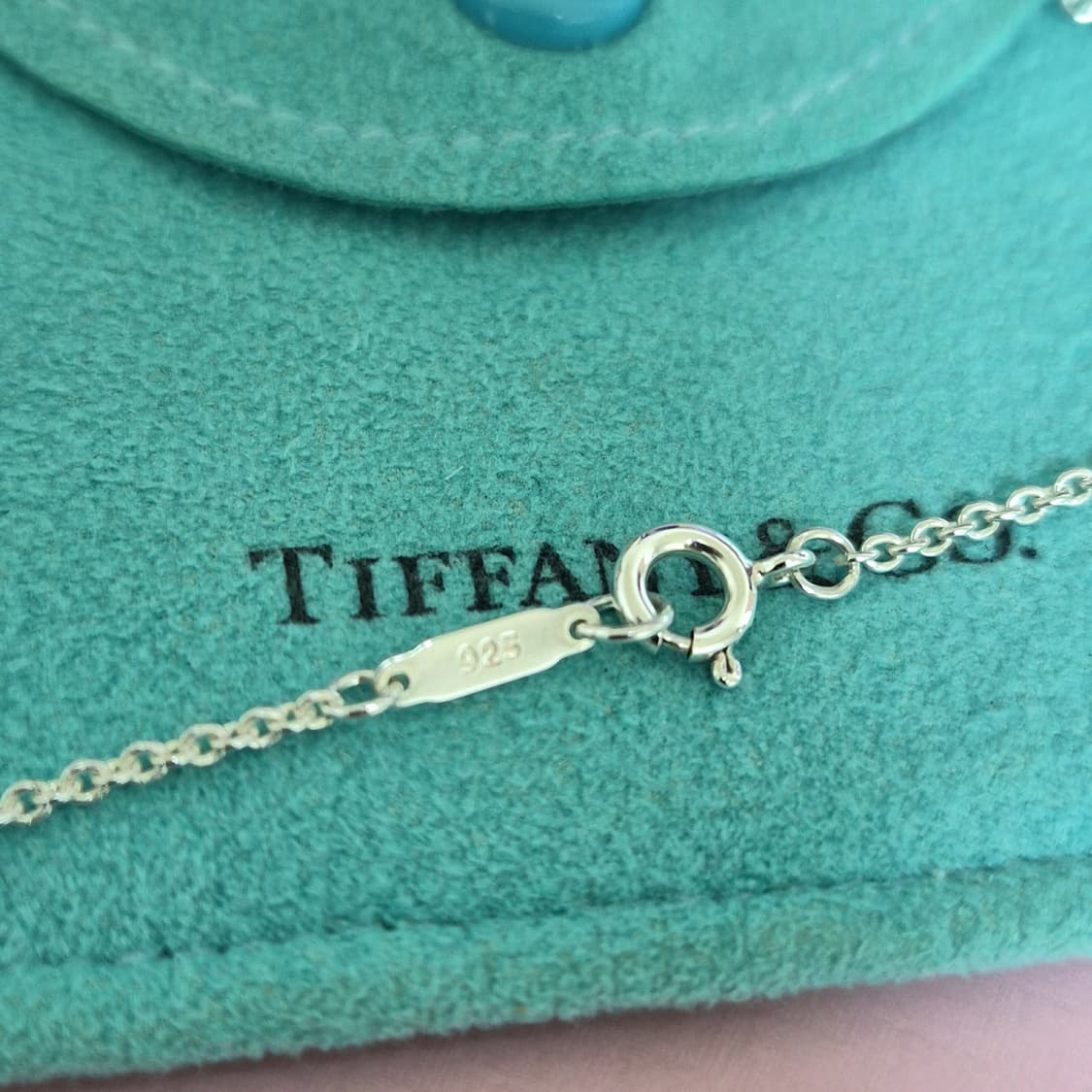 티파니앤코 한정판 히비스커스 플라워 목걸이 상품이미지6